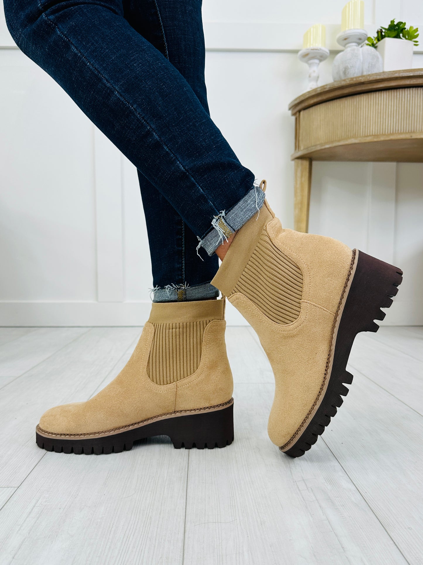 The Everywhere Boot In Sand Suede