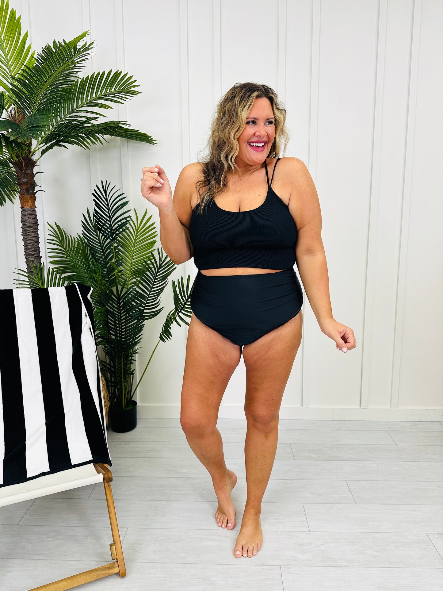 High Waisted Ruched Swim Bottoms In Black