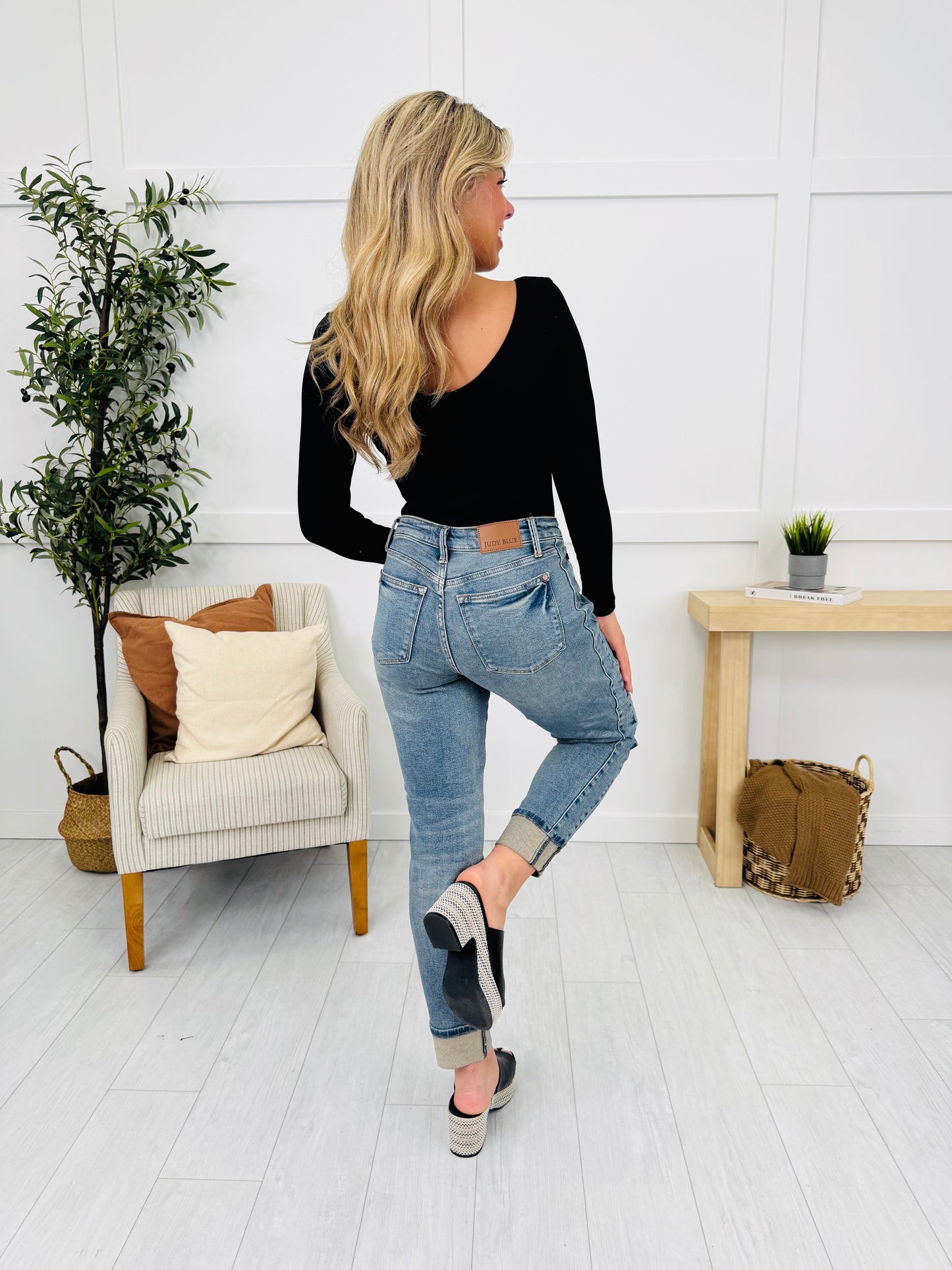 Judy Blue Cuffed and Confident Boyfriend Jeans