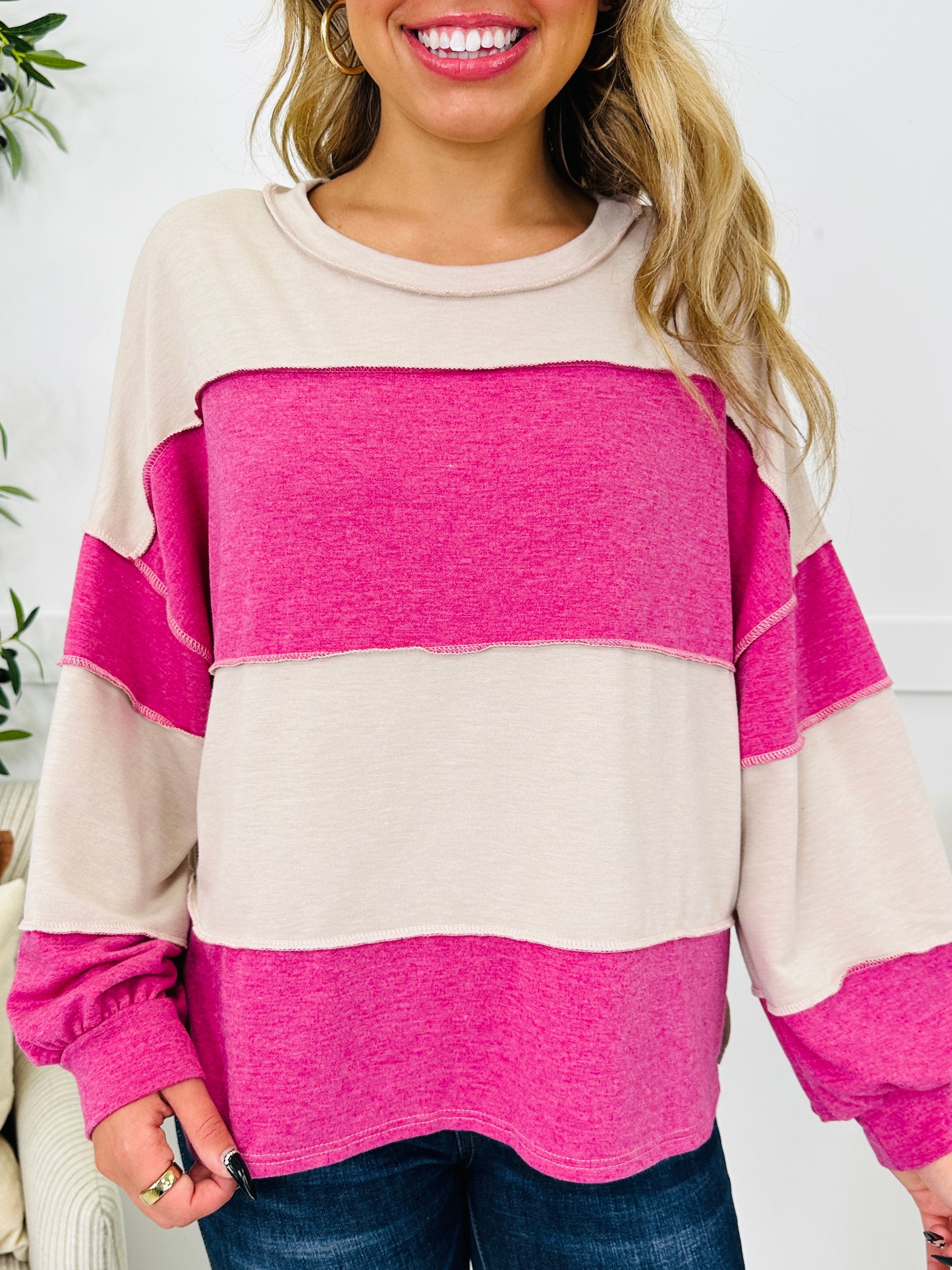 Parallel Mood Top in Taupe/Magenta