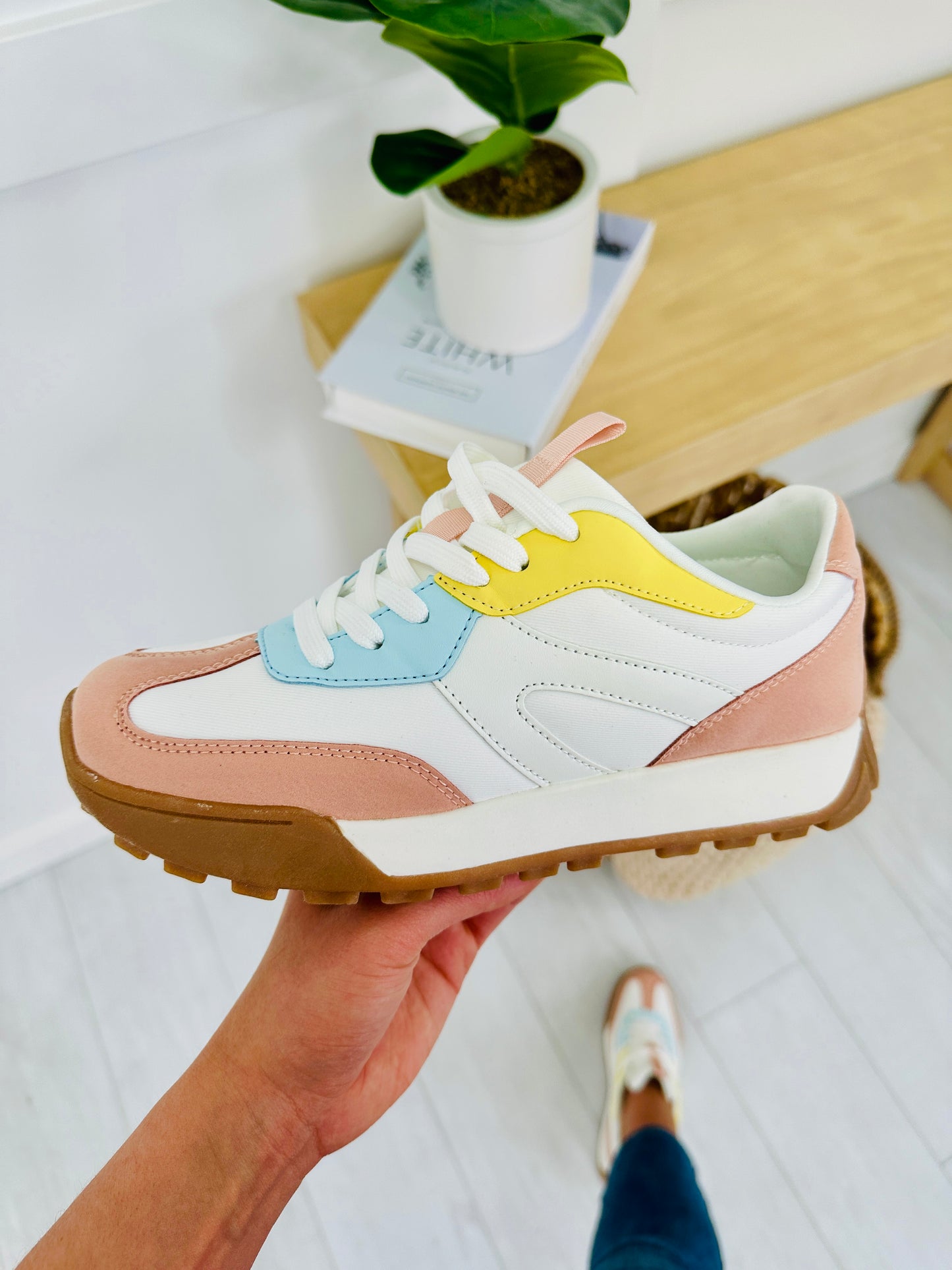 Runway Rush Sneakers in Pink Multi