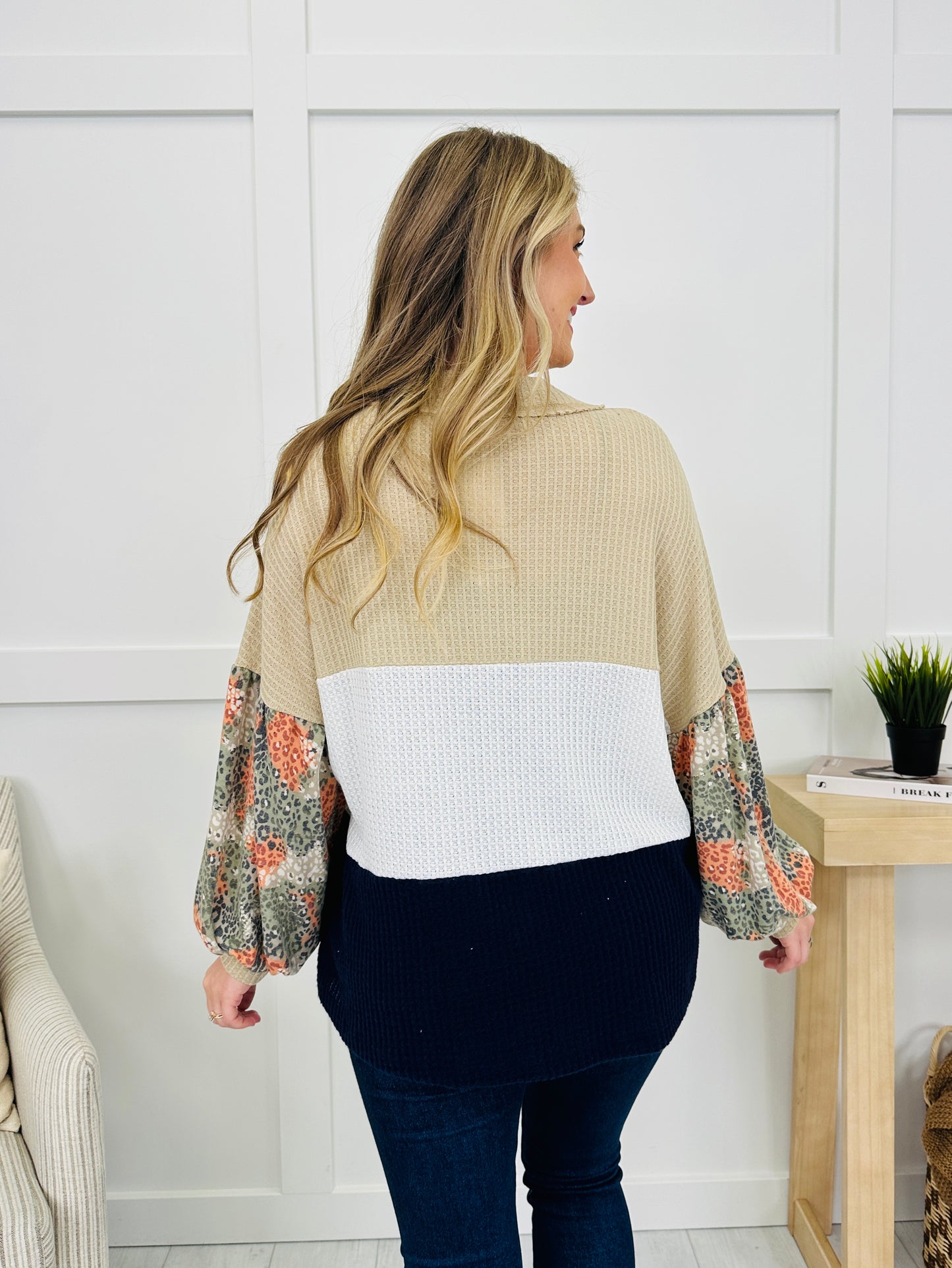 Glimpse Of The Wild Top