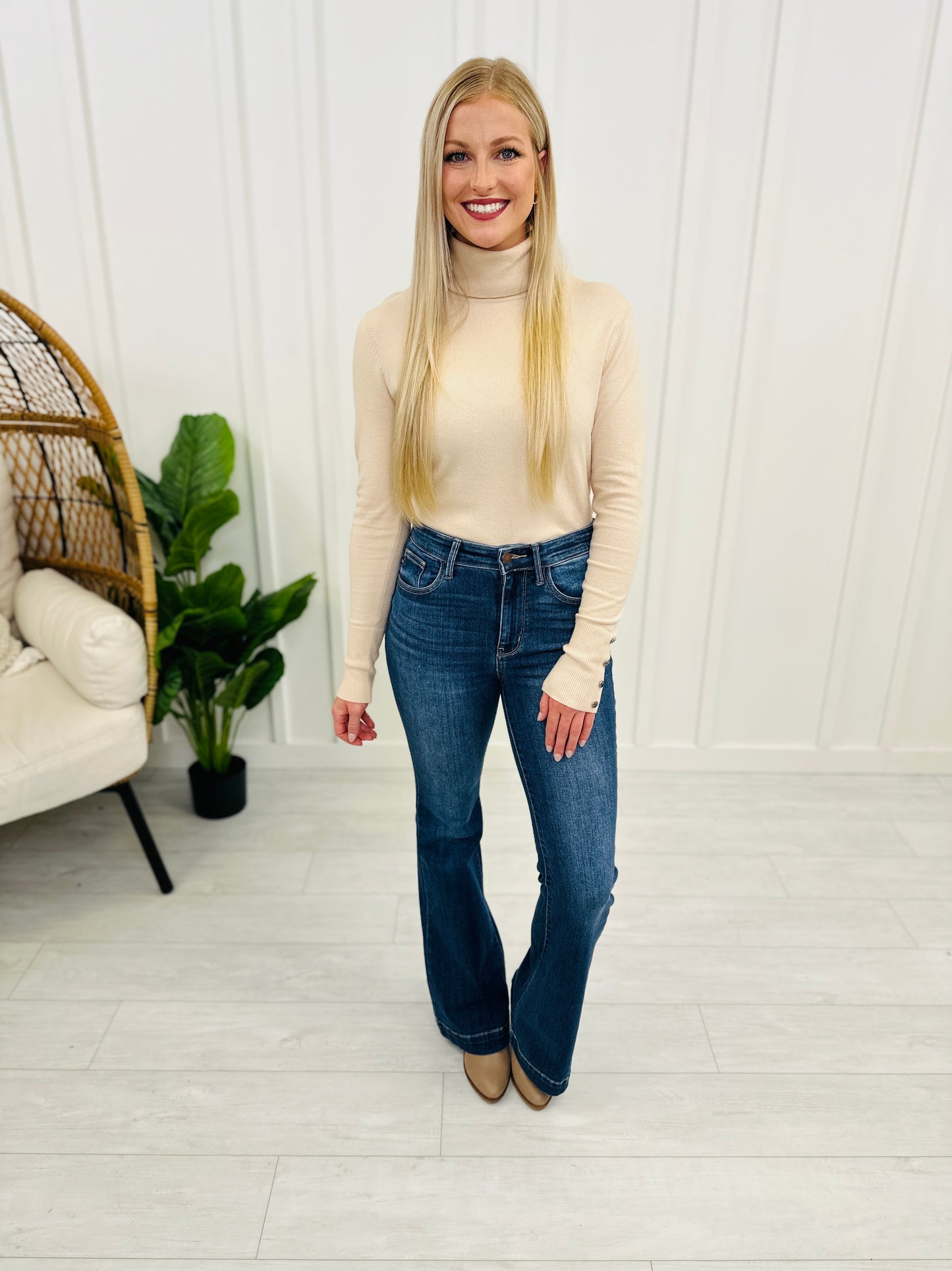 Judy Blue REG/CURVY Always There Flare Jeans
