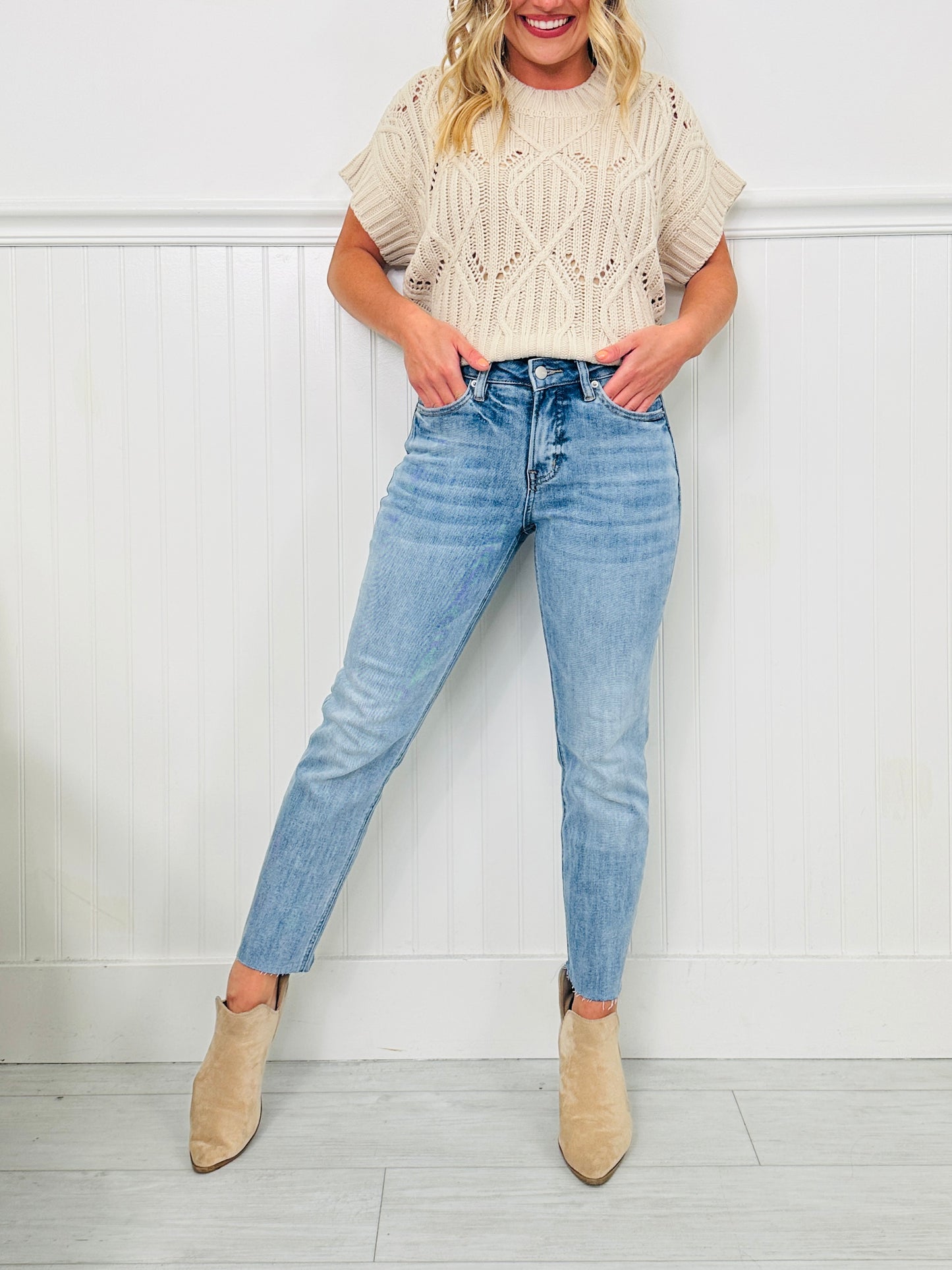 MOCO Exclusive Seamless Confidence Straight Leg Tummy Control Jeans
