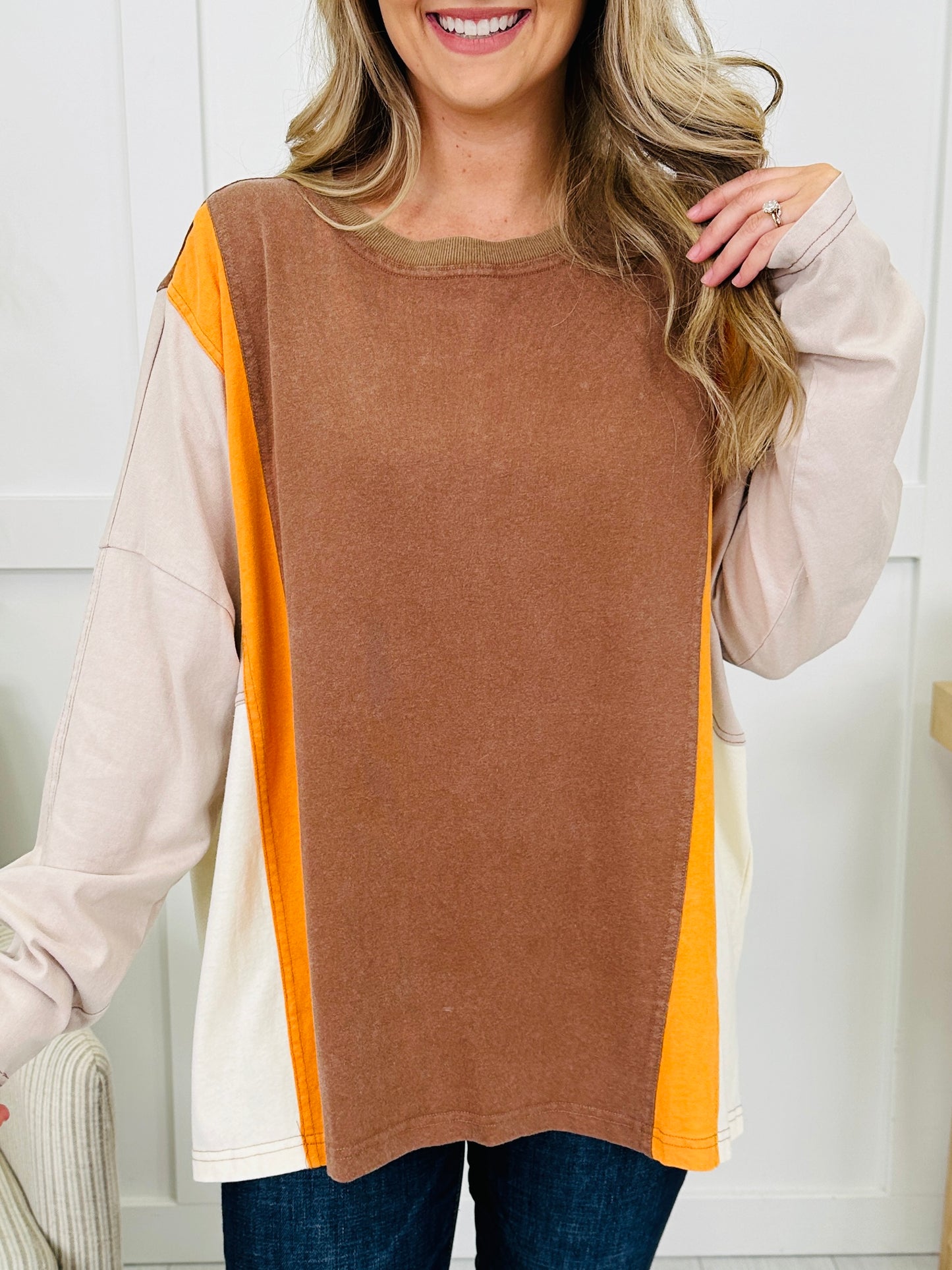 Tonal Twist Pullover In Mocha