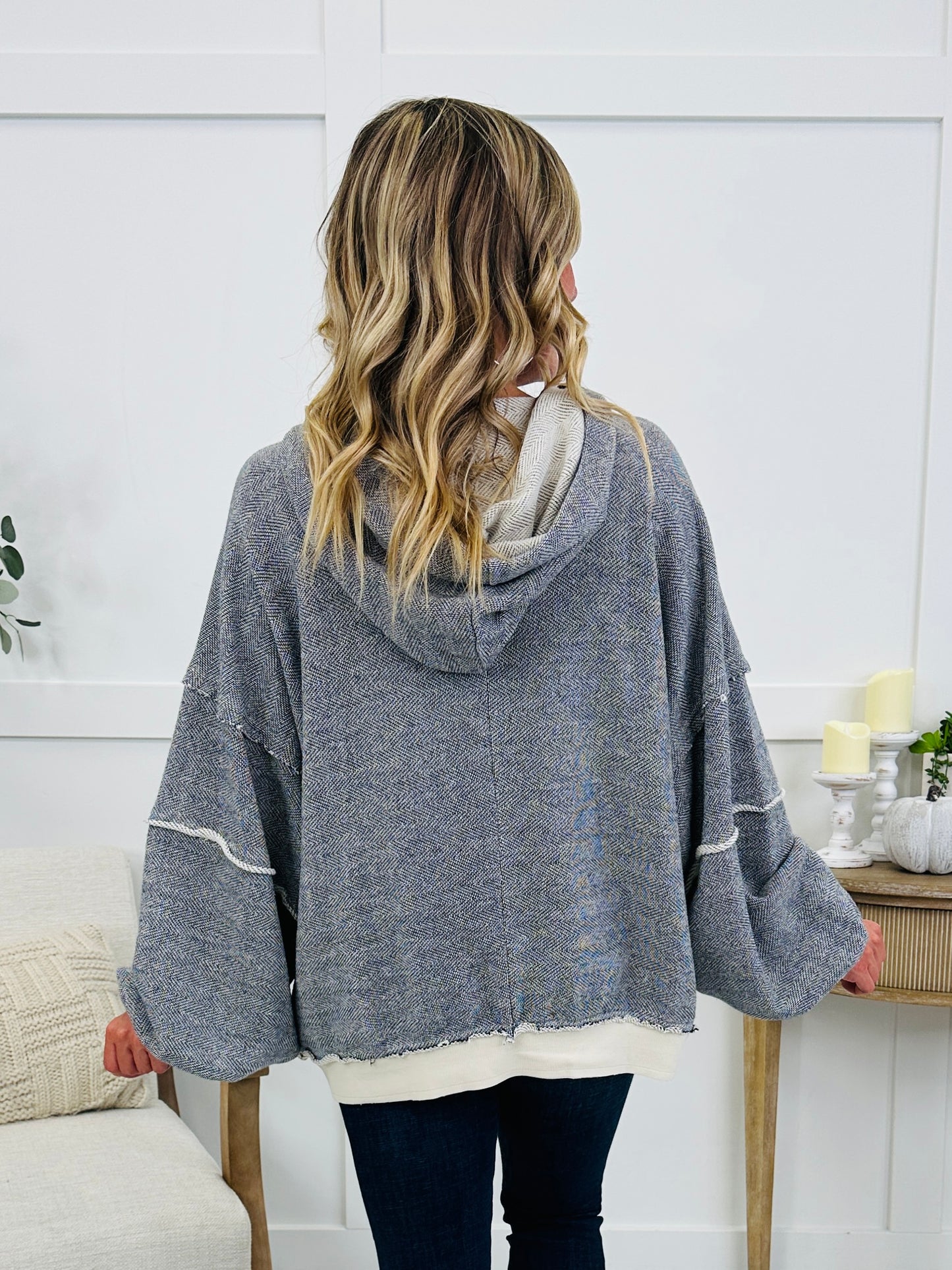 Daydreamer Sweatshirt In Black