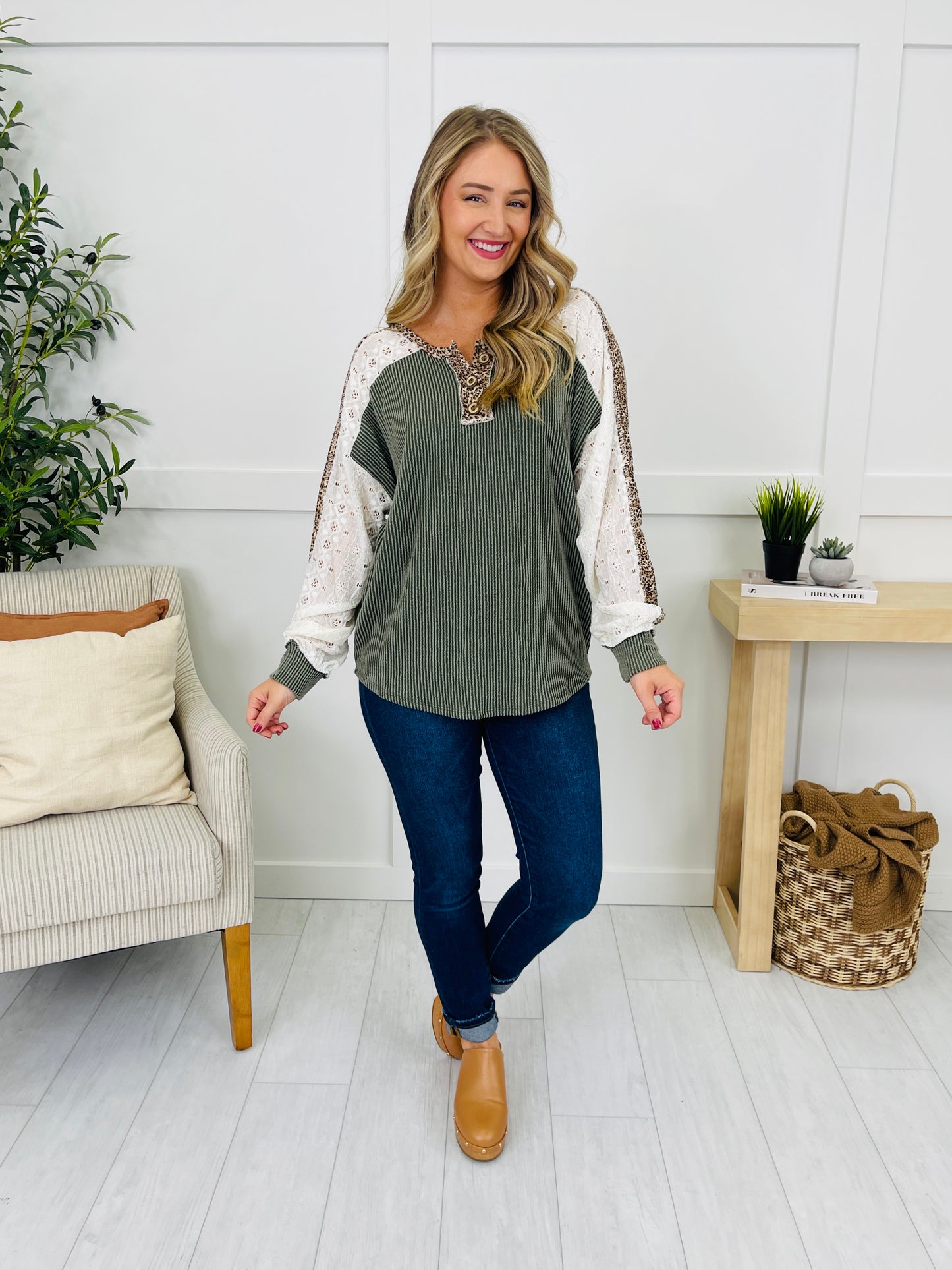 Pattern in Motion Top In Olive