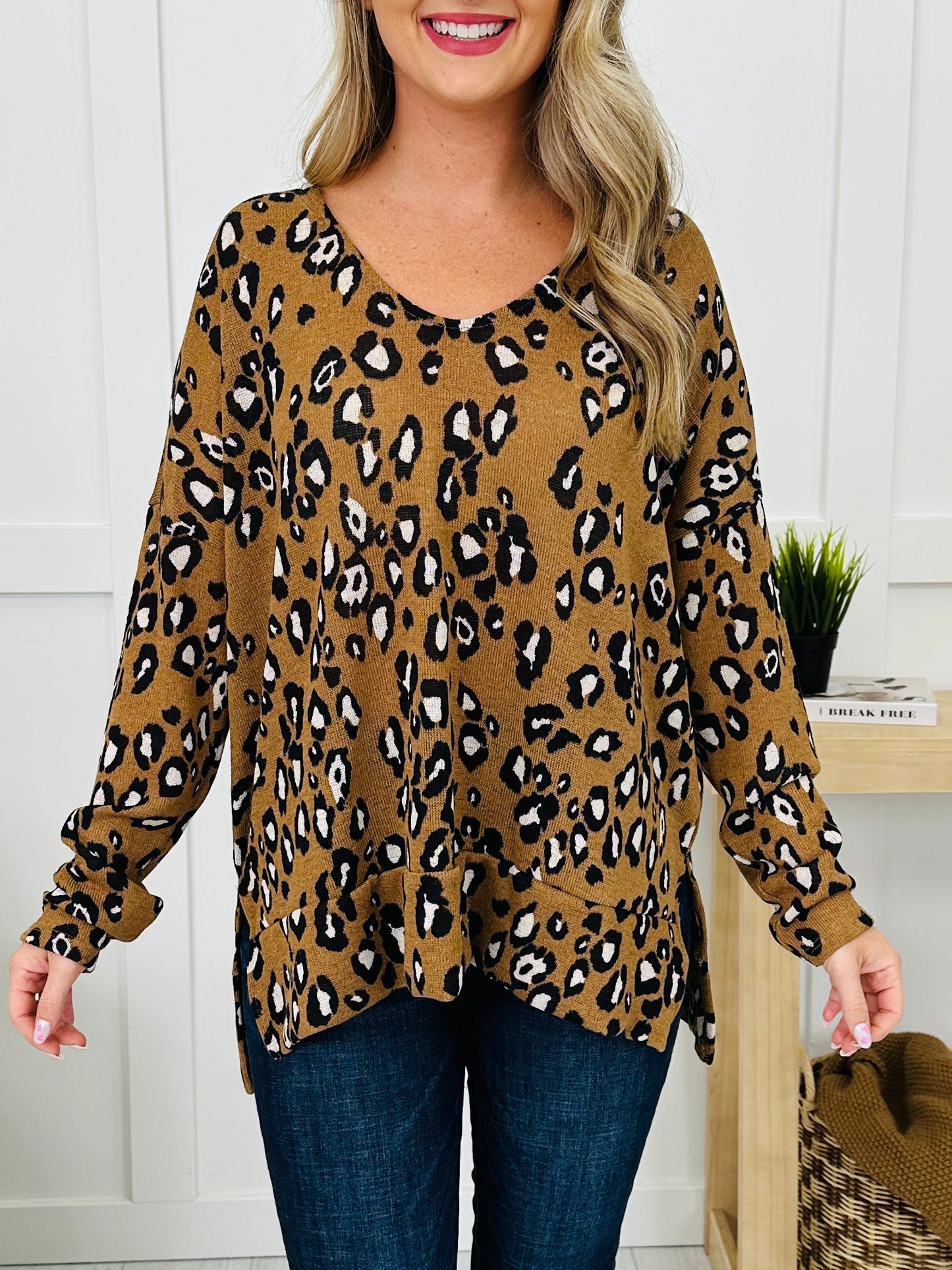 Roaring Radiance Top