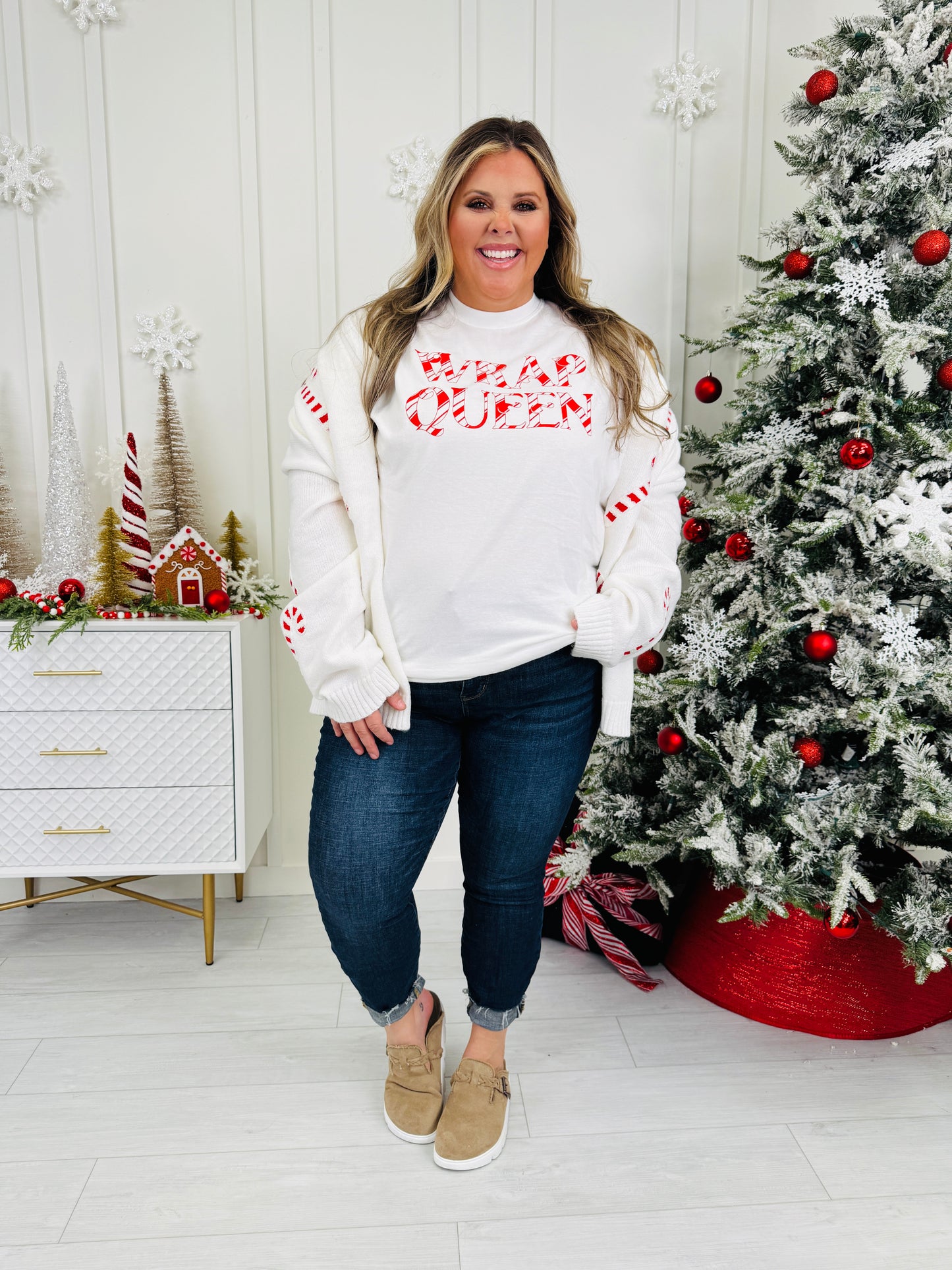 Wrap Queen Graphic Tee