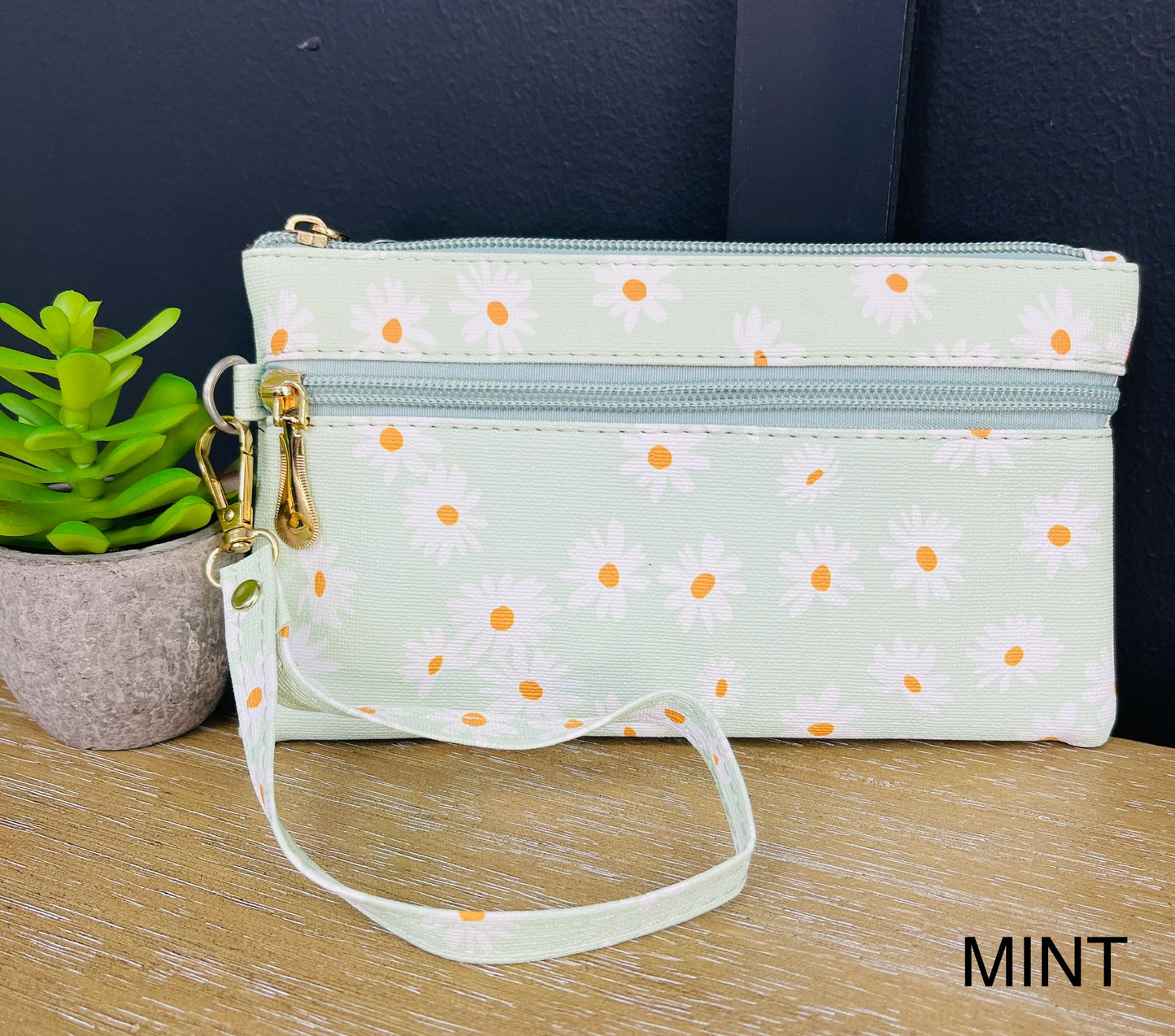 Small Floral Zipper Bag- Multiple Colors!