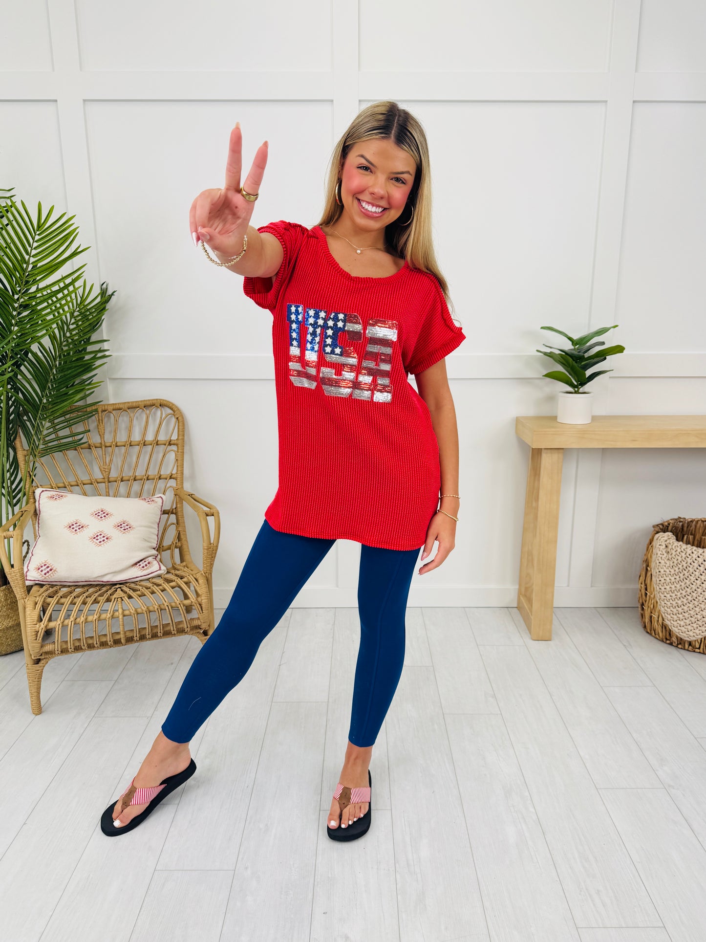 DOORBUSTER! Sculpted Comfort Leggings in Lt Navy