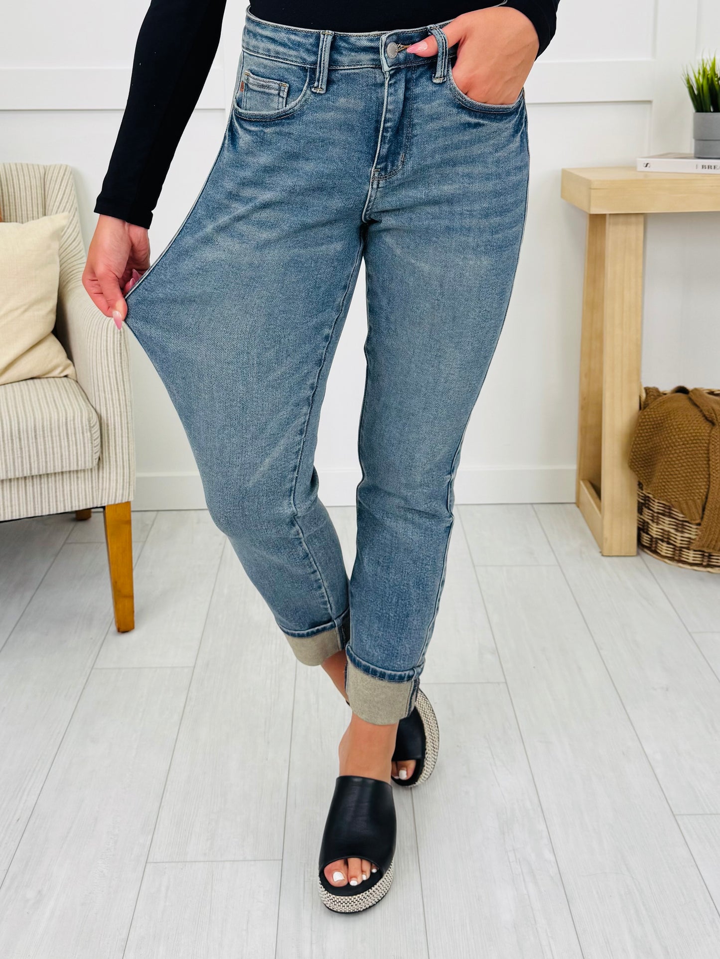 Judy Blue Cuffed and Confident Boyfriend Jeans