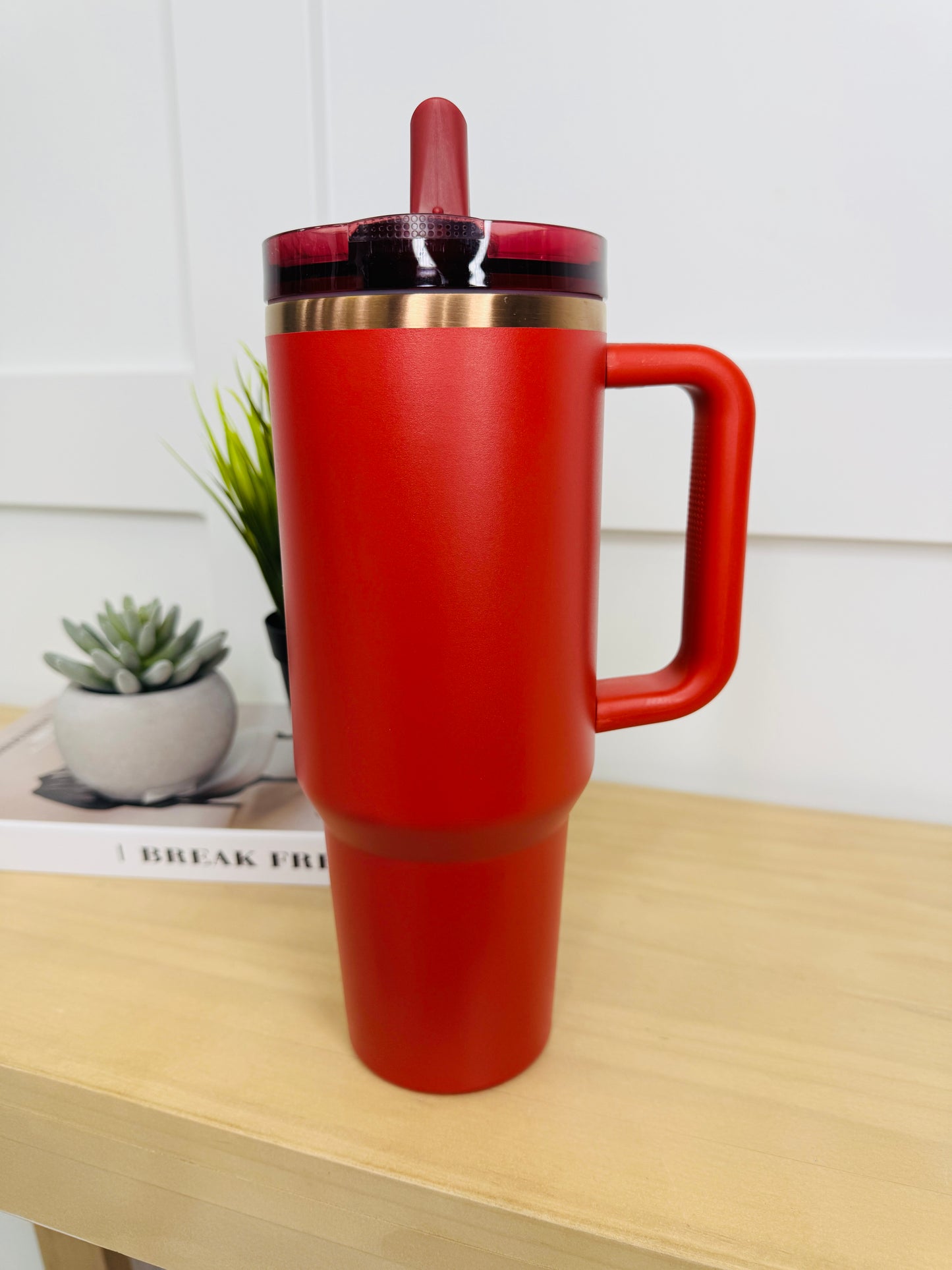40oz Tumbler With Flip Straw- Multiple Colors!