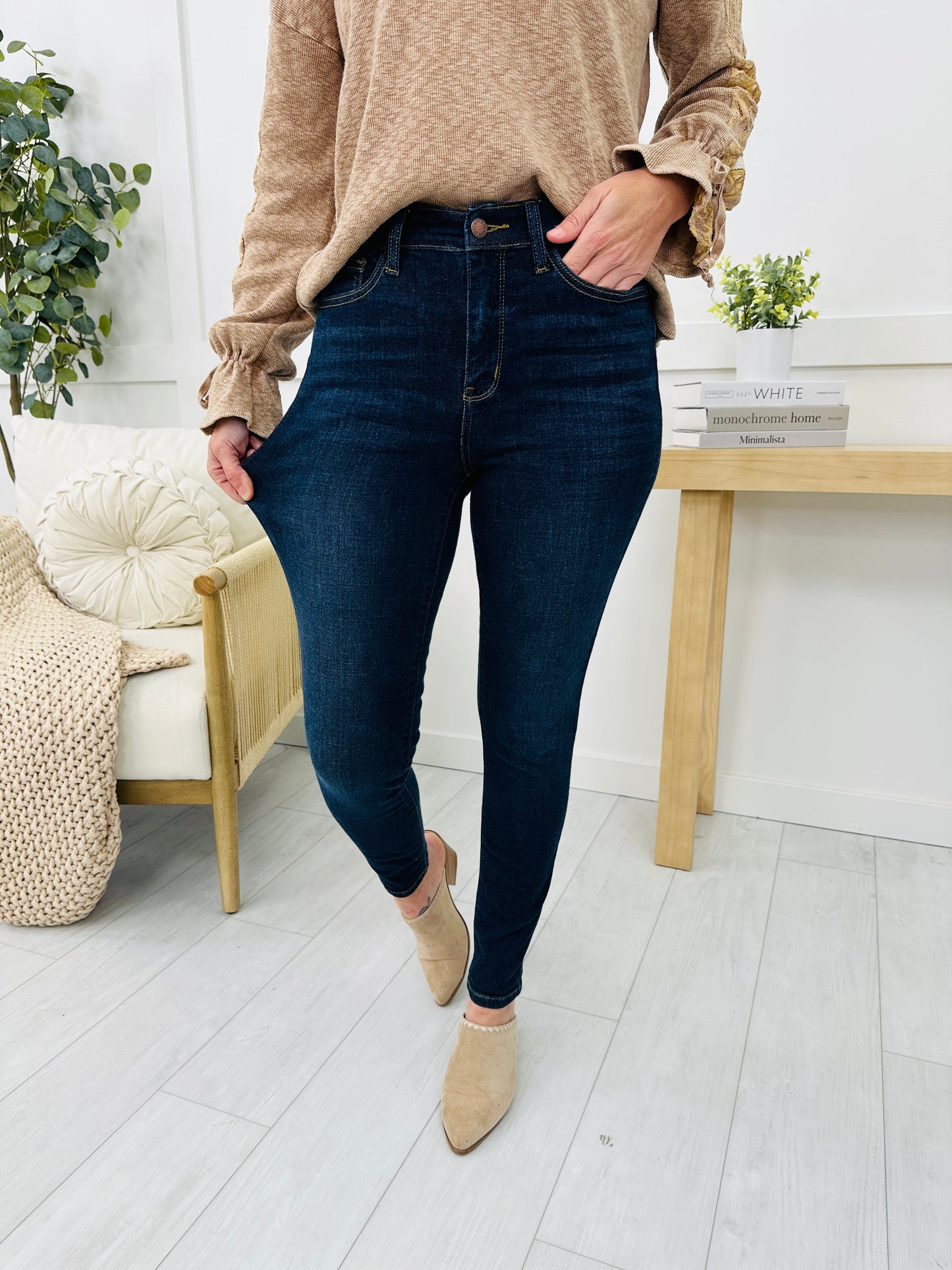 Judy Blue The Holy Grail Nondistressed Skinny Jeans