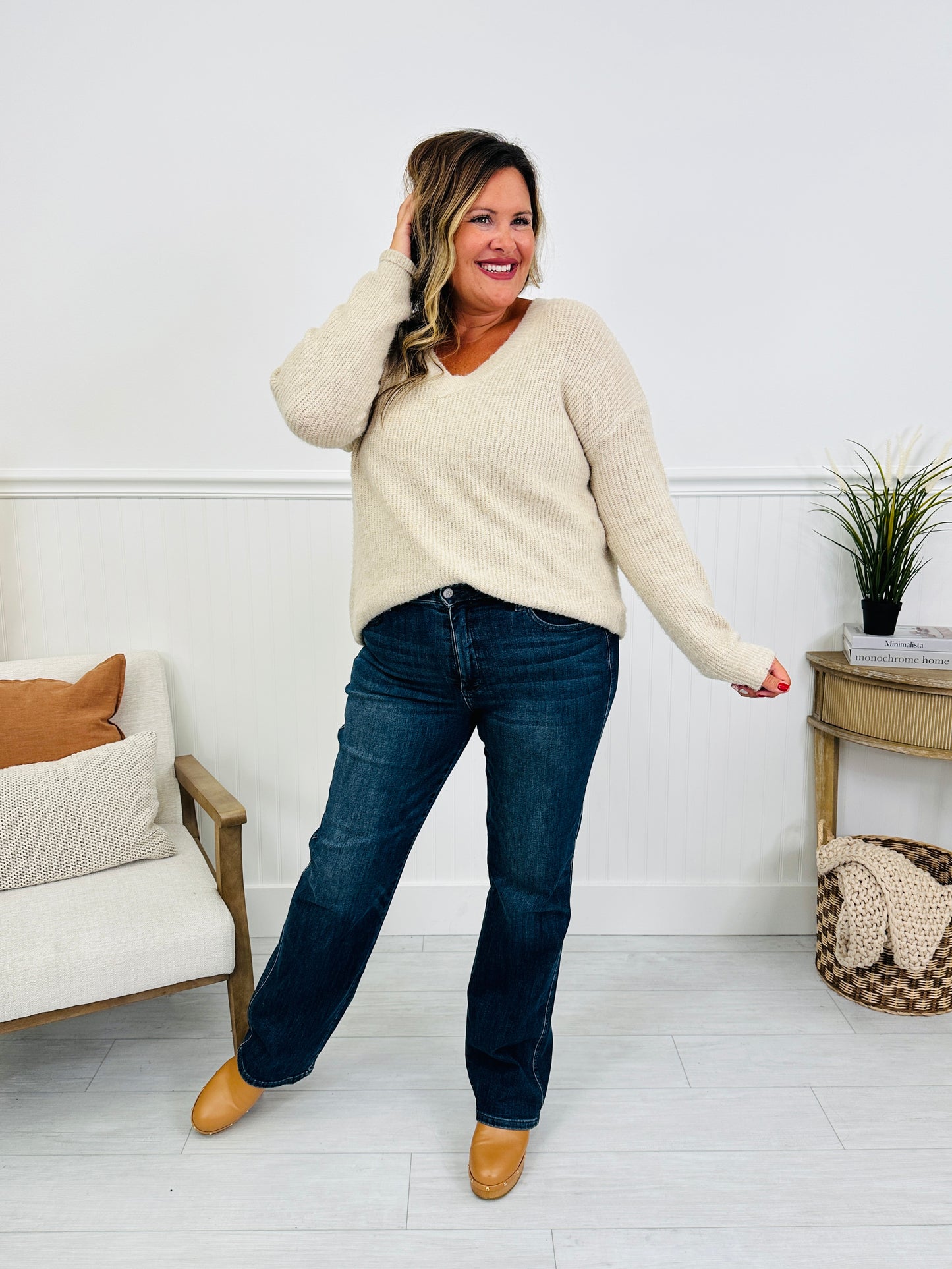Judy Blue REG/CURVY Be In Control Tummy Control Straight Jeans- Multiple Inseams!