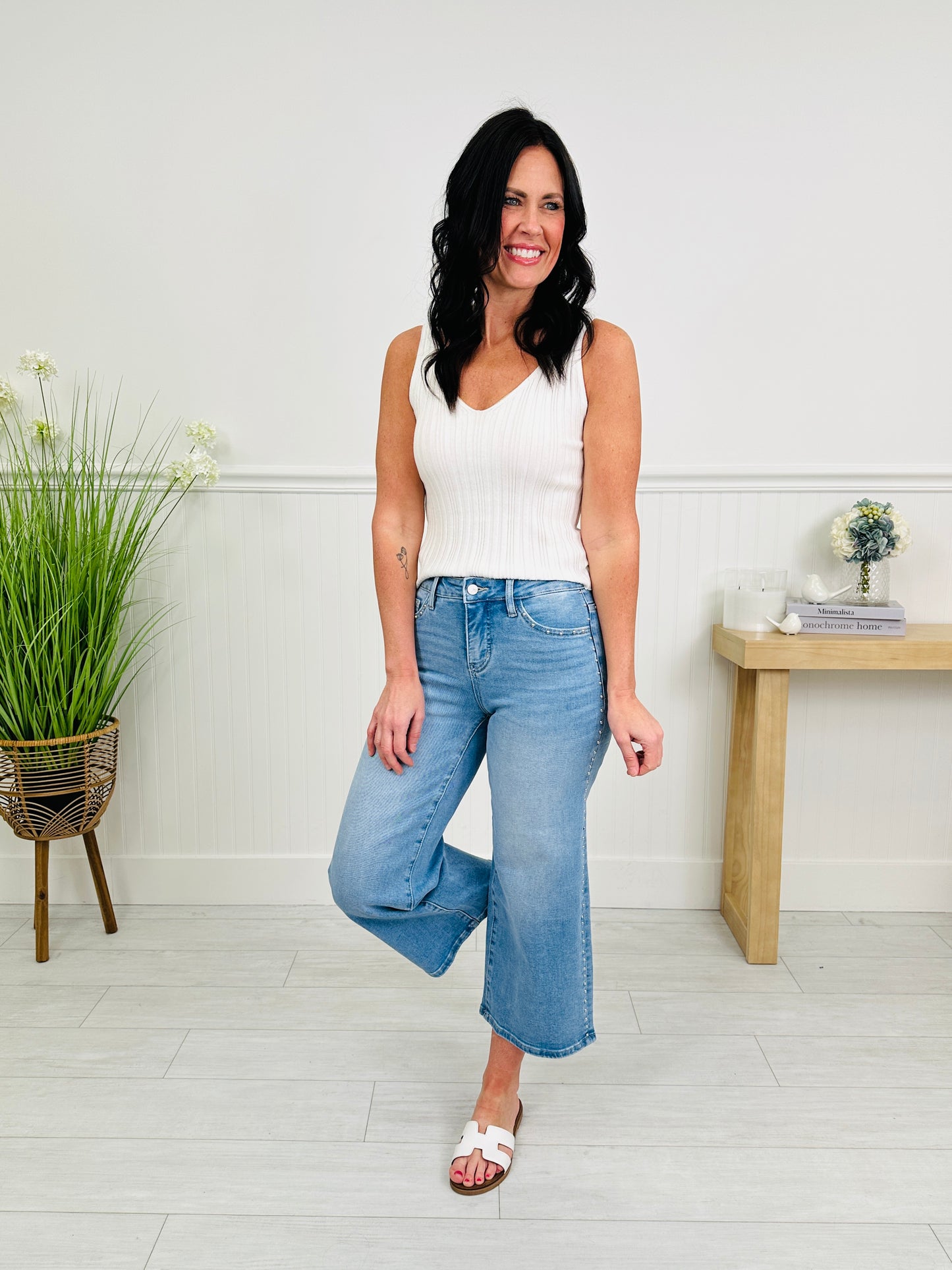 Subtly Studded Tummy Control Wide Leg Cropped Jeans