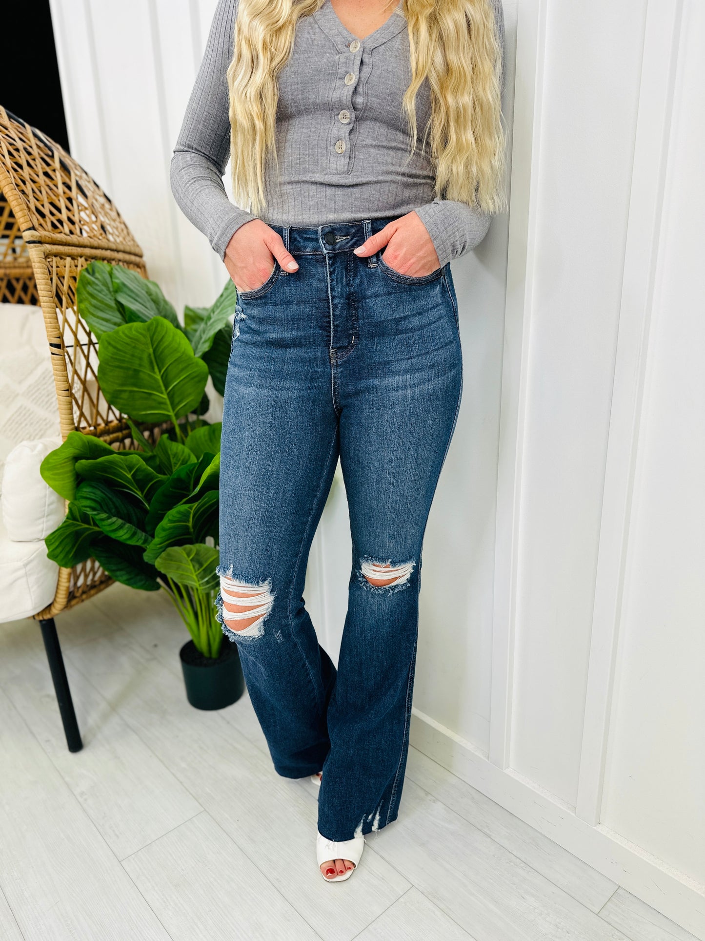 Judy Blue REG/CURVY Tummy Control Millionaire Flare Jeans