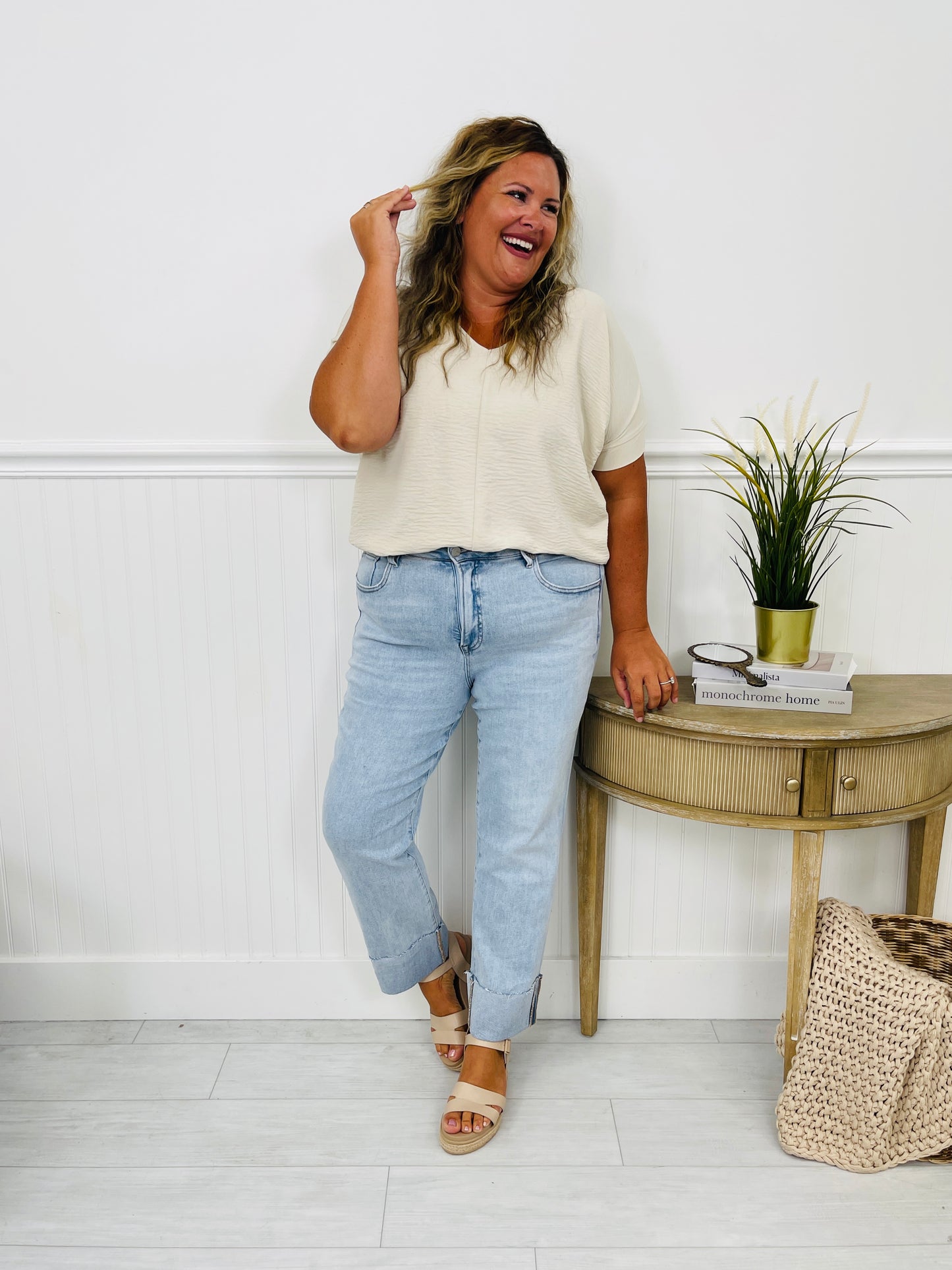 Crush On The Cuff Tummy Control Mom Jeans