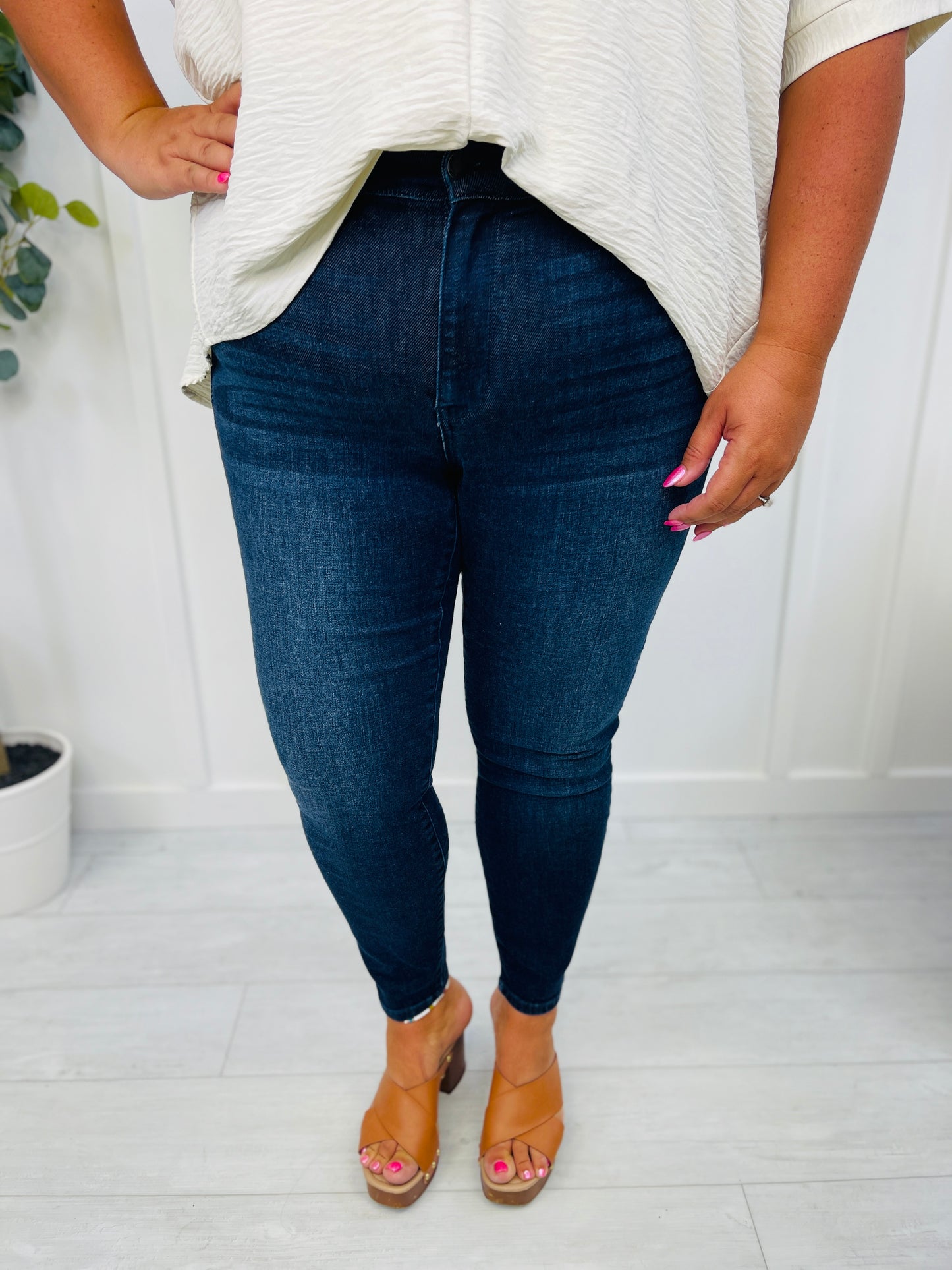 Judy Blue Dreamland Midrise Skinny Jeans
