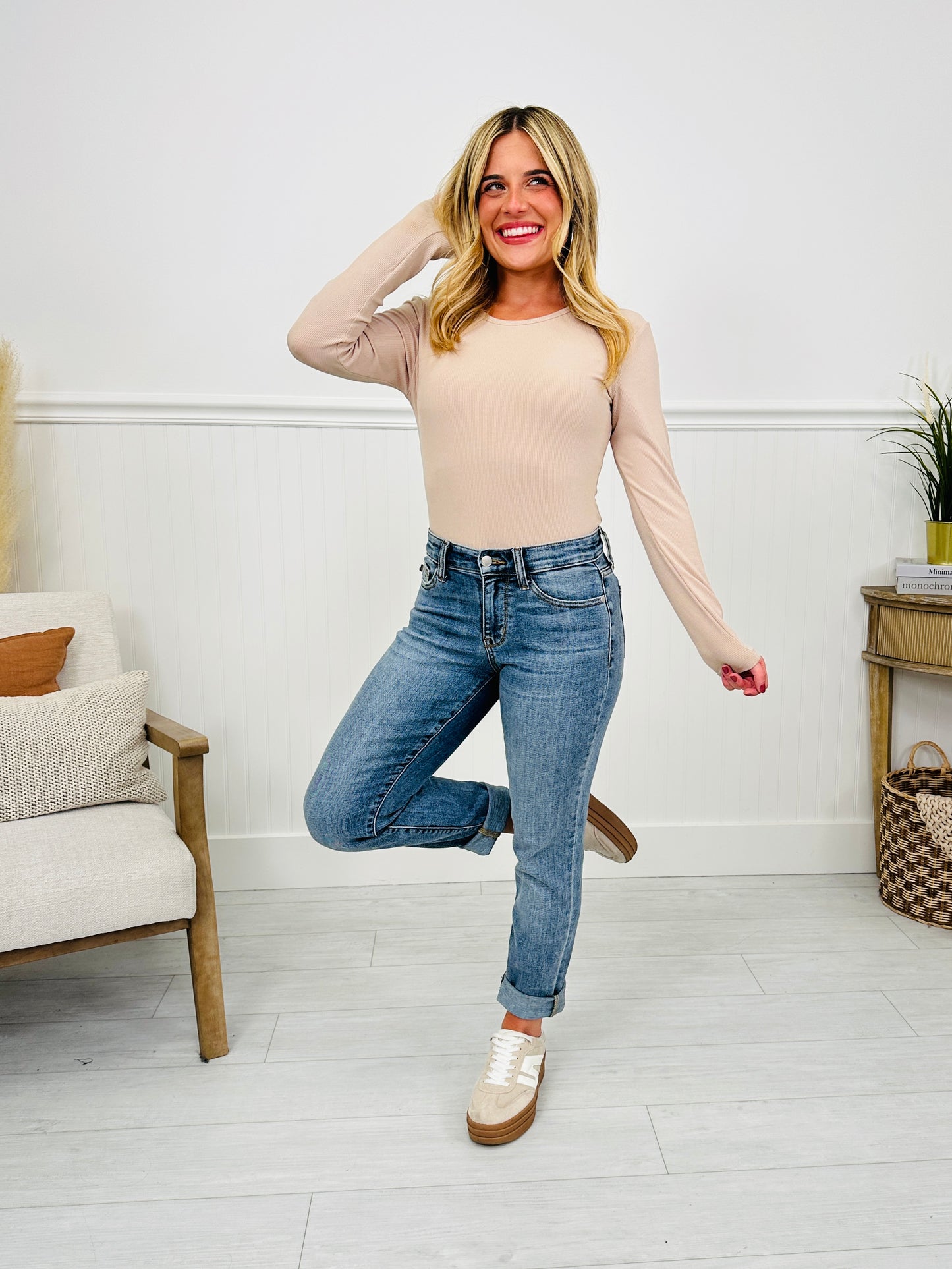 Judy Blue Instant Classic Slim Fit Jeans in Reg/Curvy