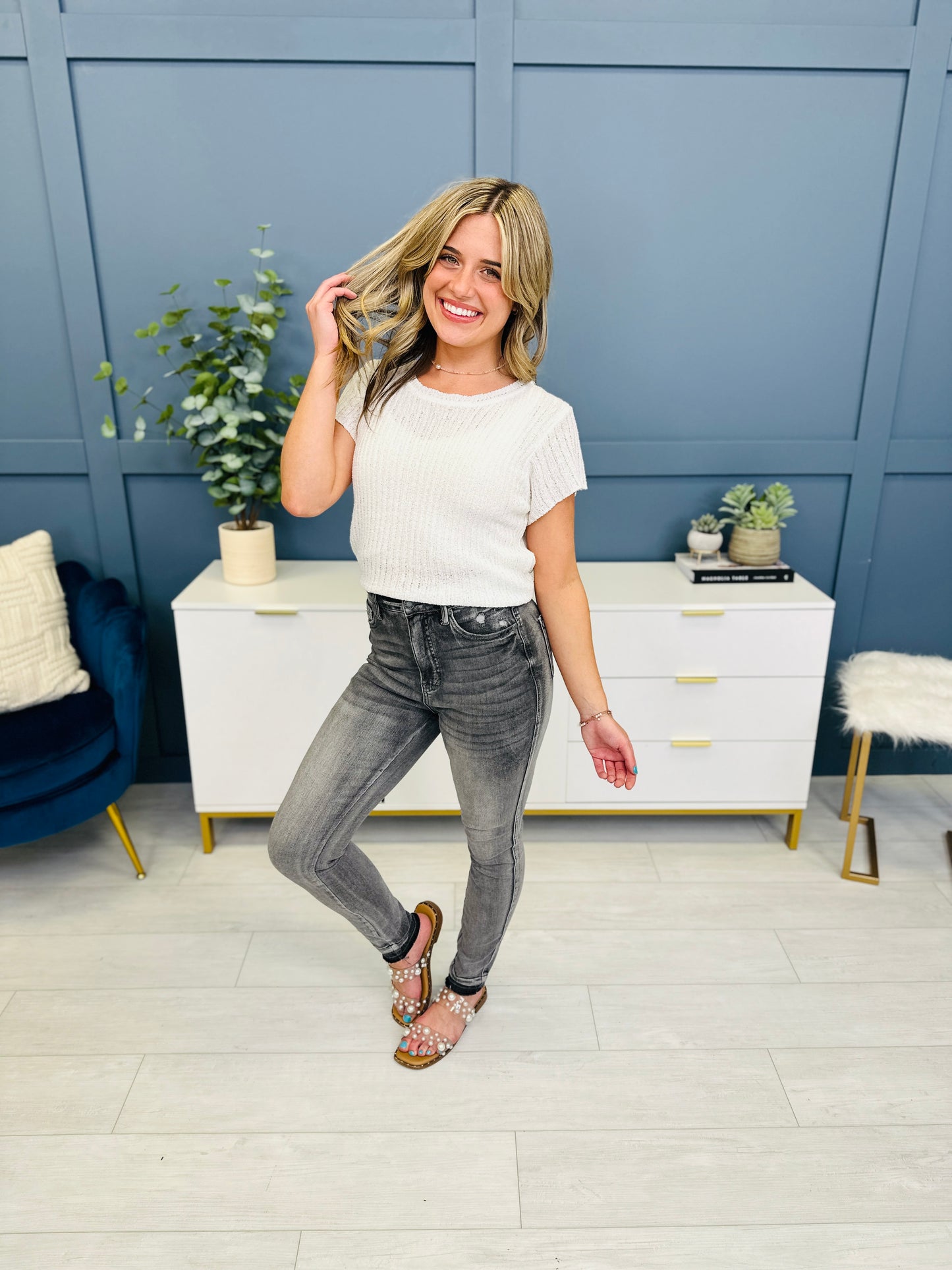 Judy Blue Happy When Skies Are Gray Tummy Control Skinny Jeans in Reg/Curvy