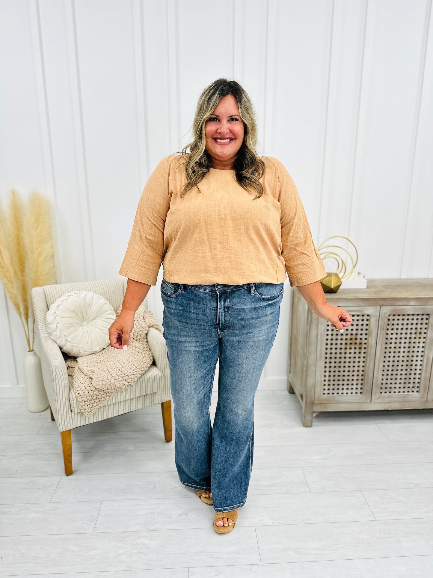 Judy Blue Stop and Stare Tummy Control Flare Jeans in Reg/Curvy