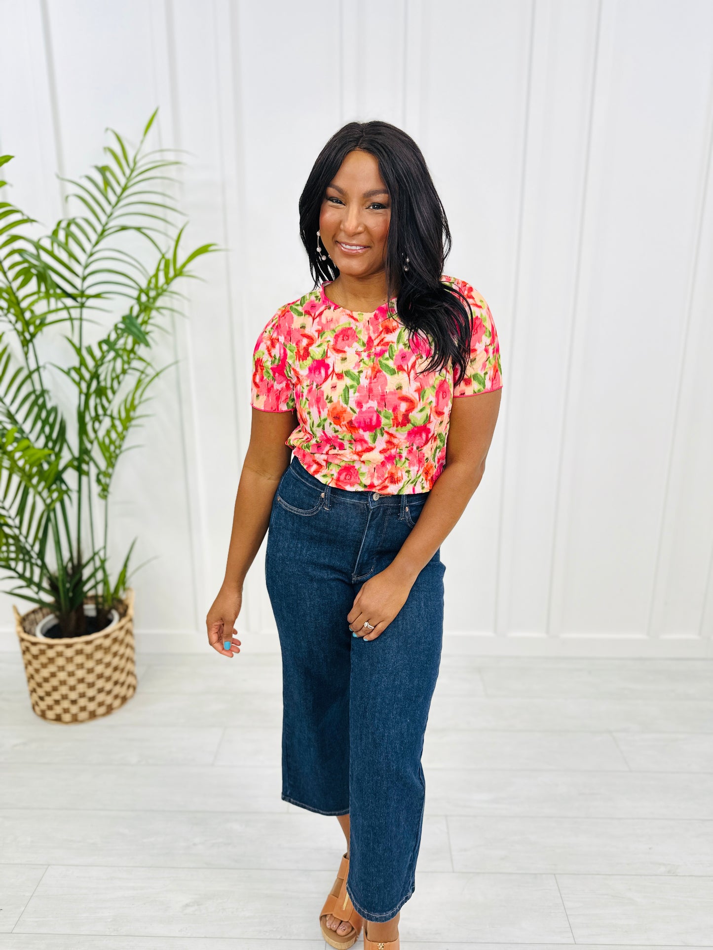 REG/CURVY Look At You Shine Top