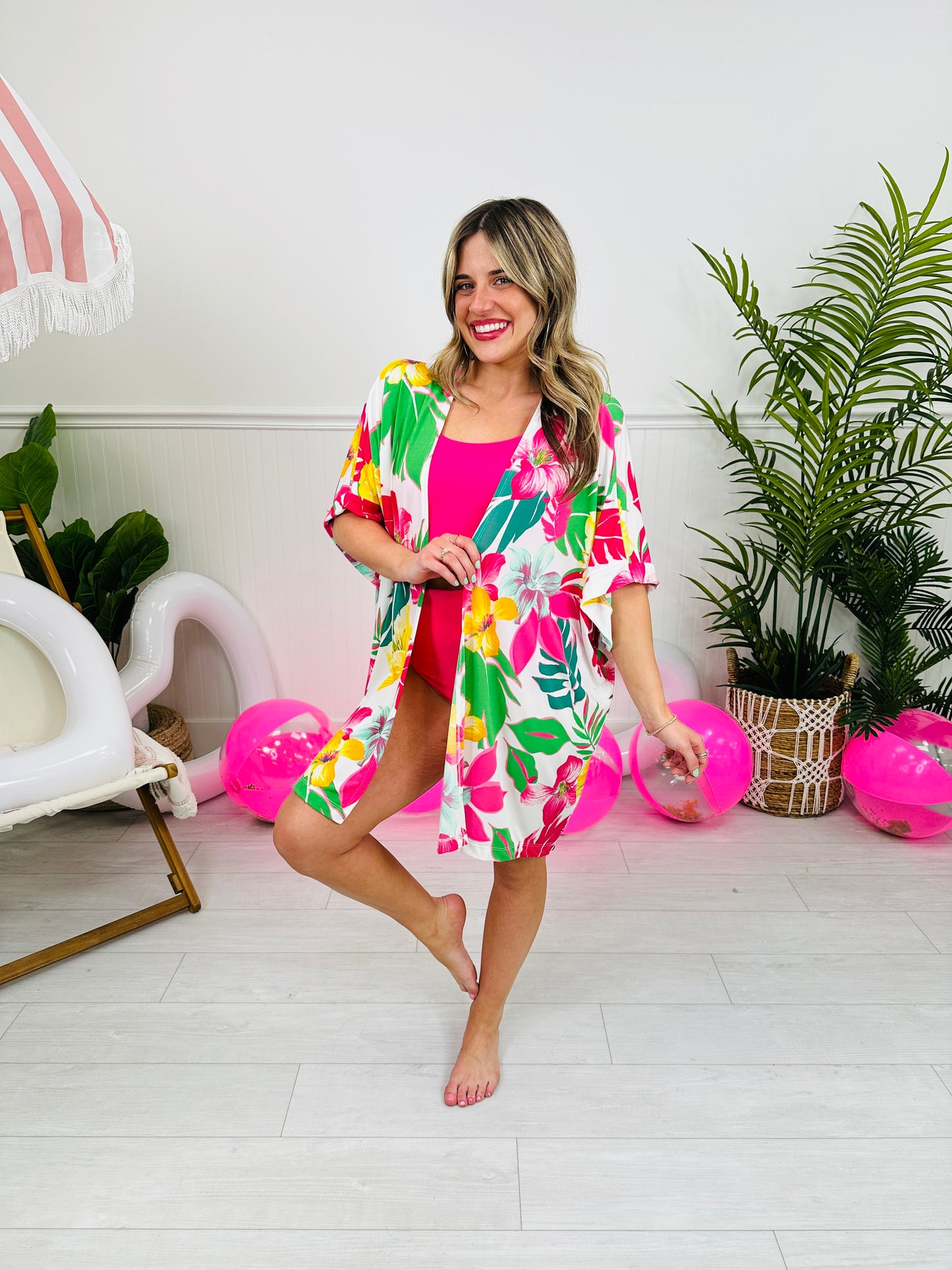 Bright And Tropical Print Swimsuit Cover Up