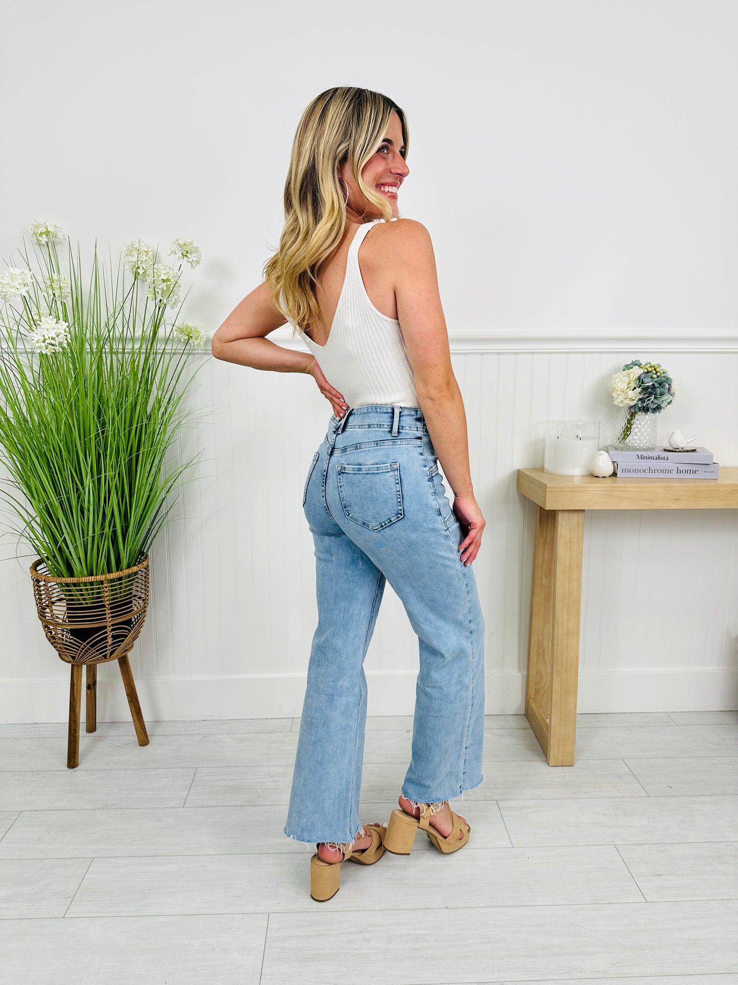 Summer Mood Cropped Wide Leg Jeans