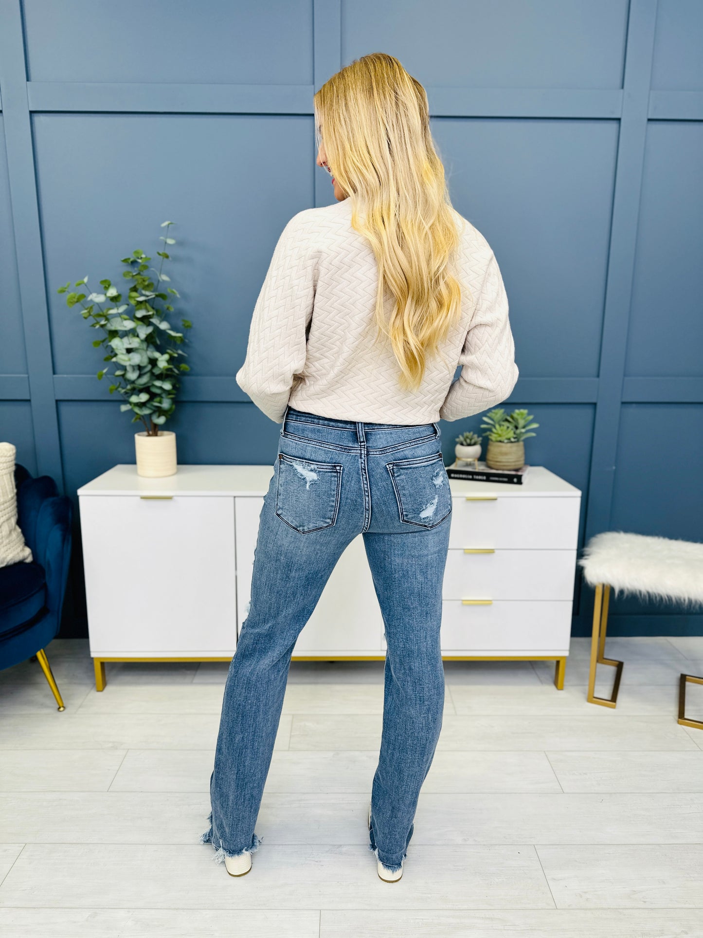 Judy Blue REG/CURVY Get Something Straight Mid Rise Jeans