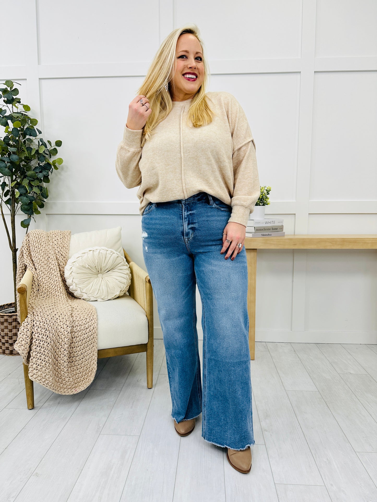 Mica No Regrets Wide Leg Jeans in Reg/Curvy