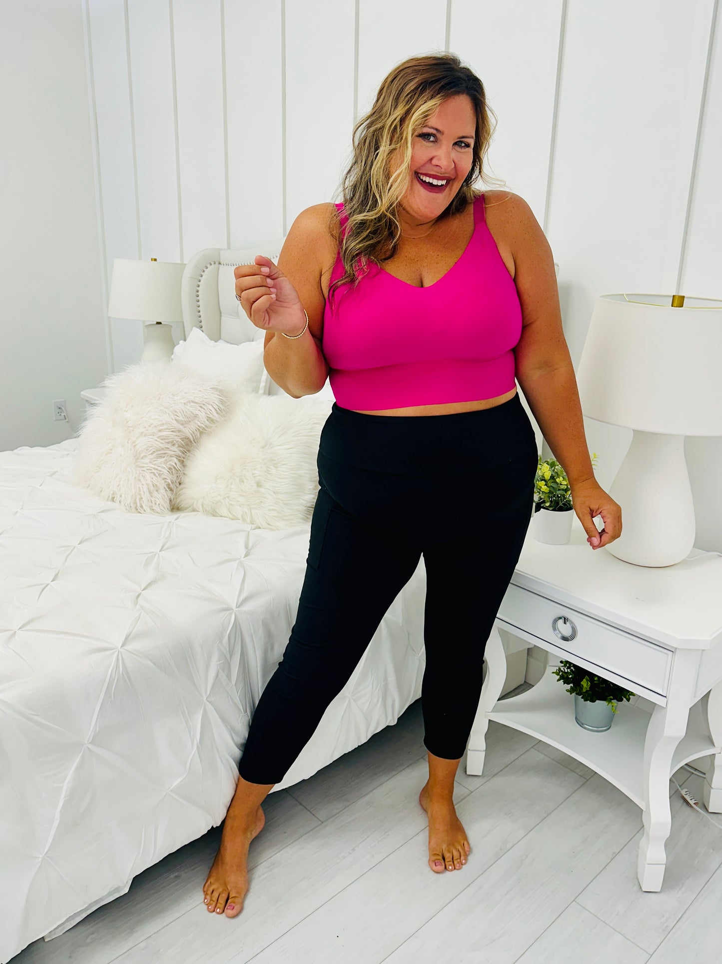 MOCO Signature Seamless Bra In Hot Pink