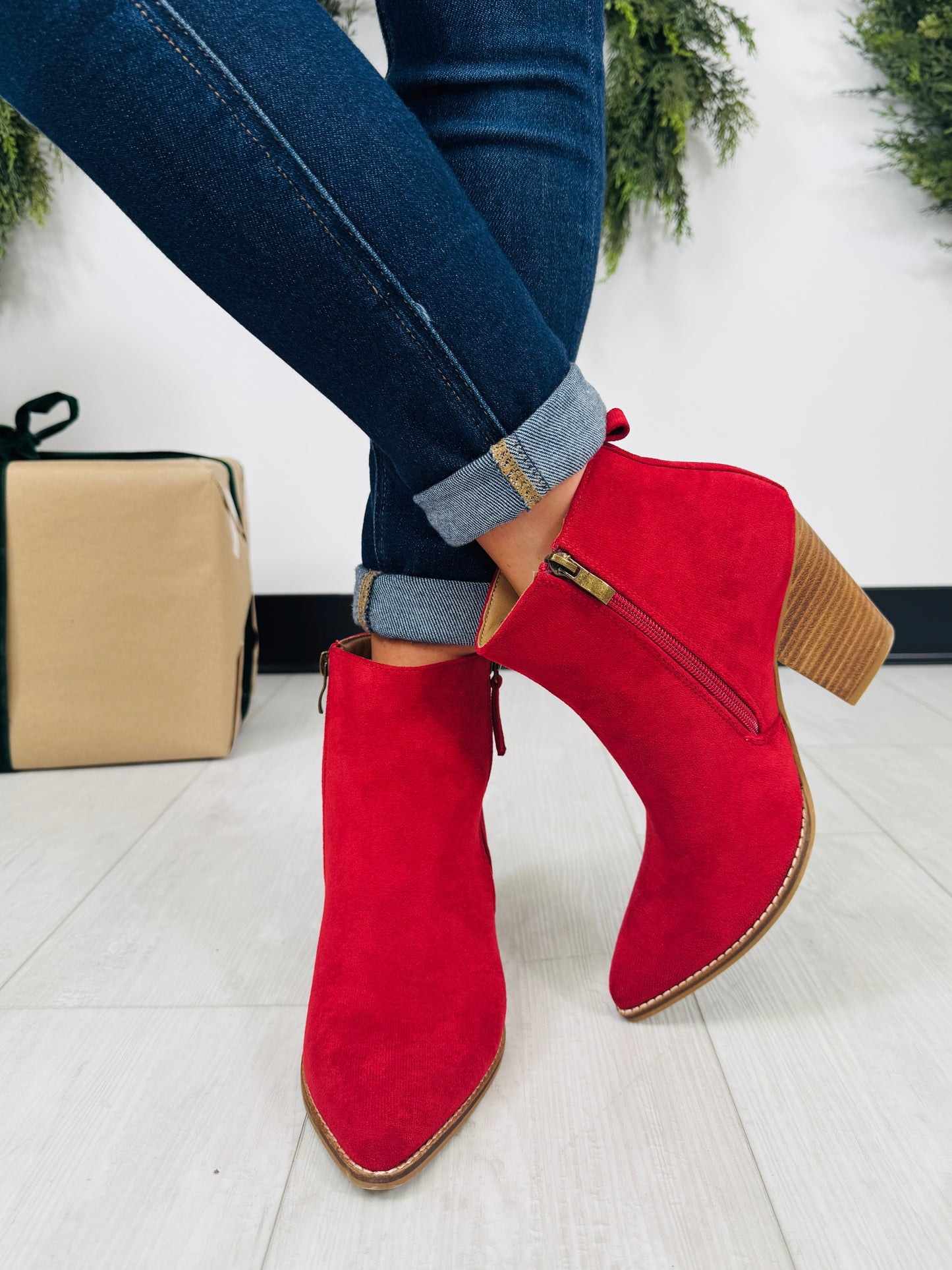Downtown Days Booties In Dark Red