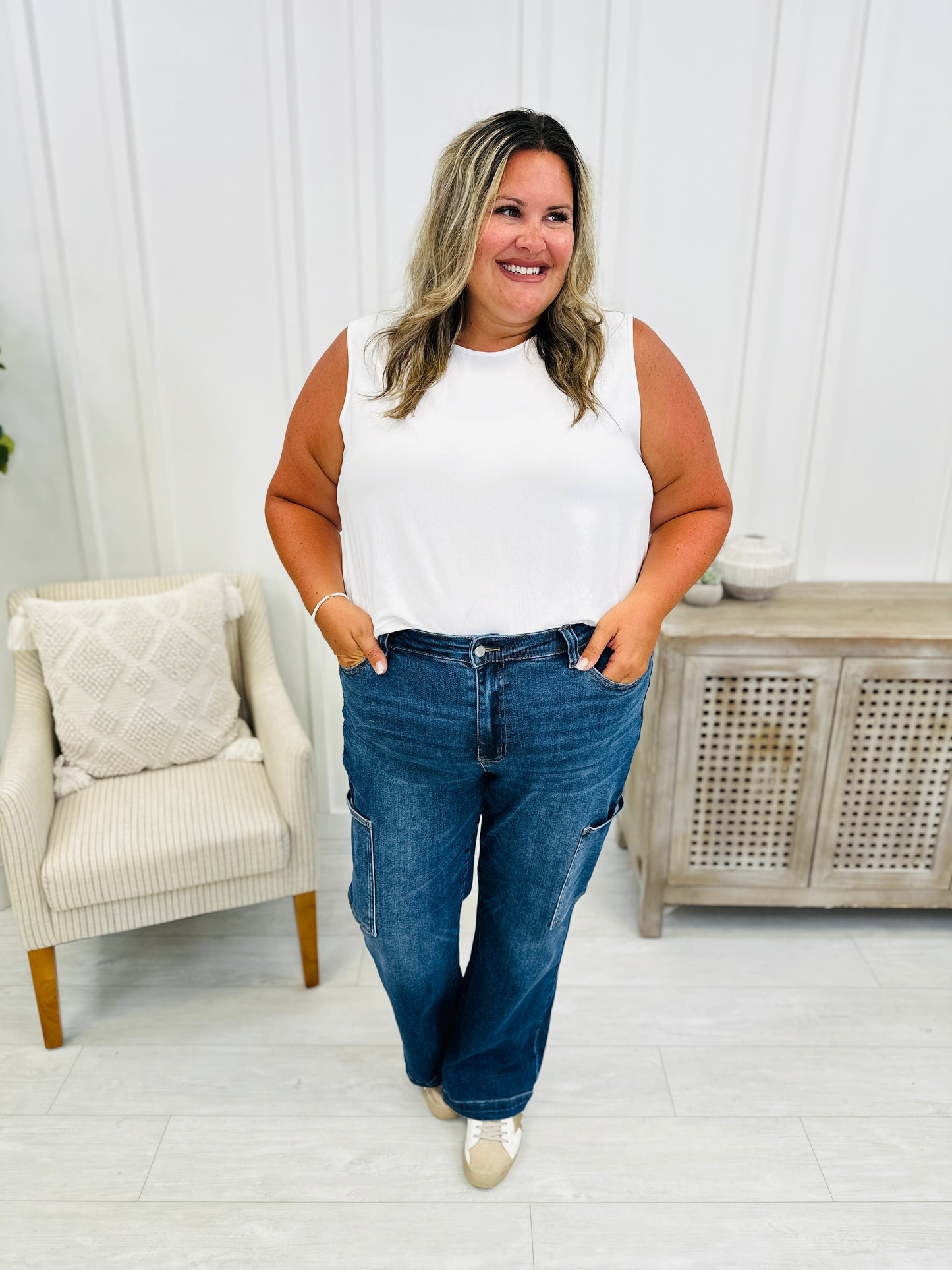 Judy Blue The Getaway Cargo Wide Leg Jeans in Reg/Curvy