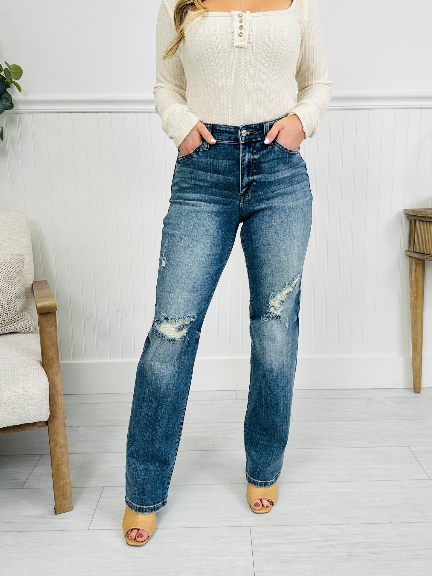 Judy Blue Effortlessly Edgy Straight Jeans