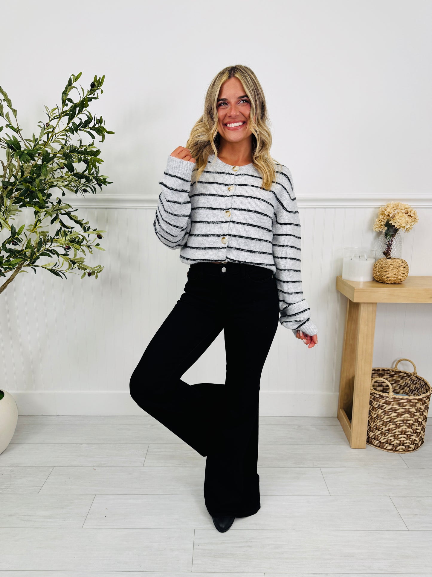 Judy Blue Back In Black Flare Jeans