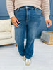 Judy Blue Worth The Wait Straight Tummy Control Jeans in Reg/Curvy