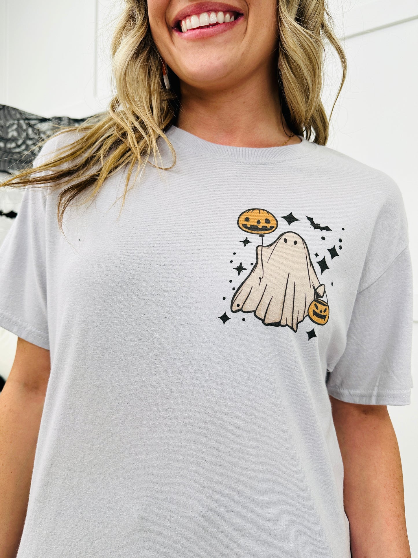 REG/CURVY Halloween Essentials Graphic Tee