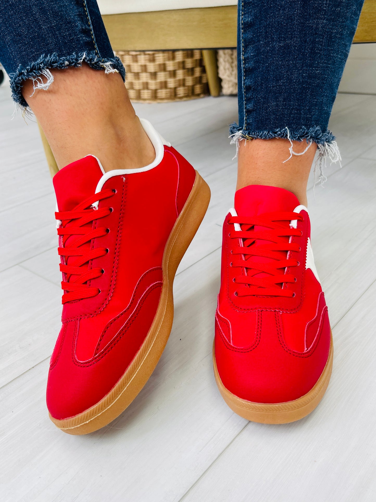 Restock! Festive Stride Sneakers In Red