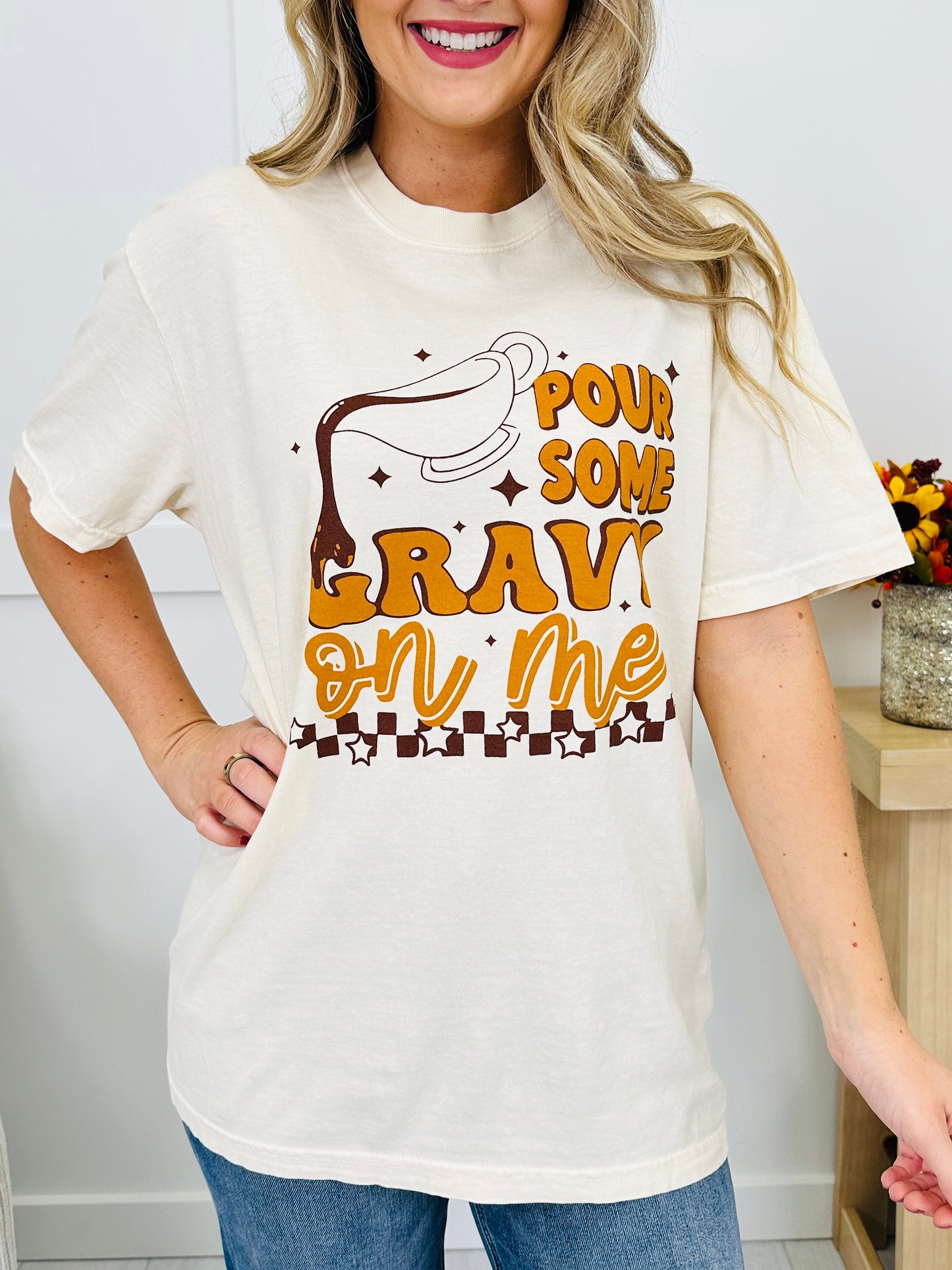 Pour Some Gravy On Me Graphic Tee - Multiple Colors!
