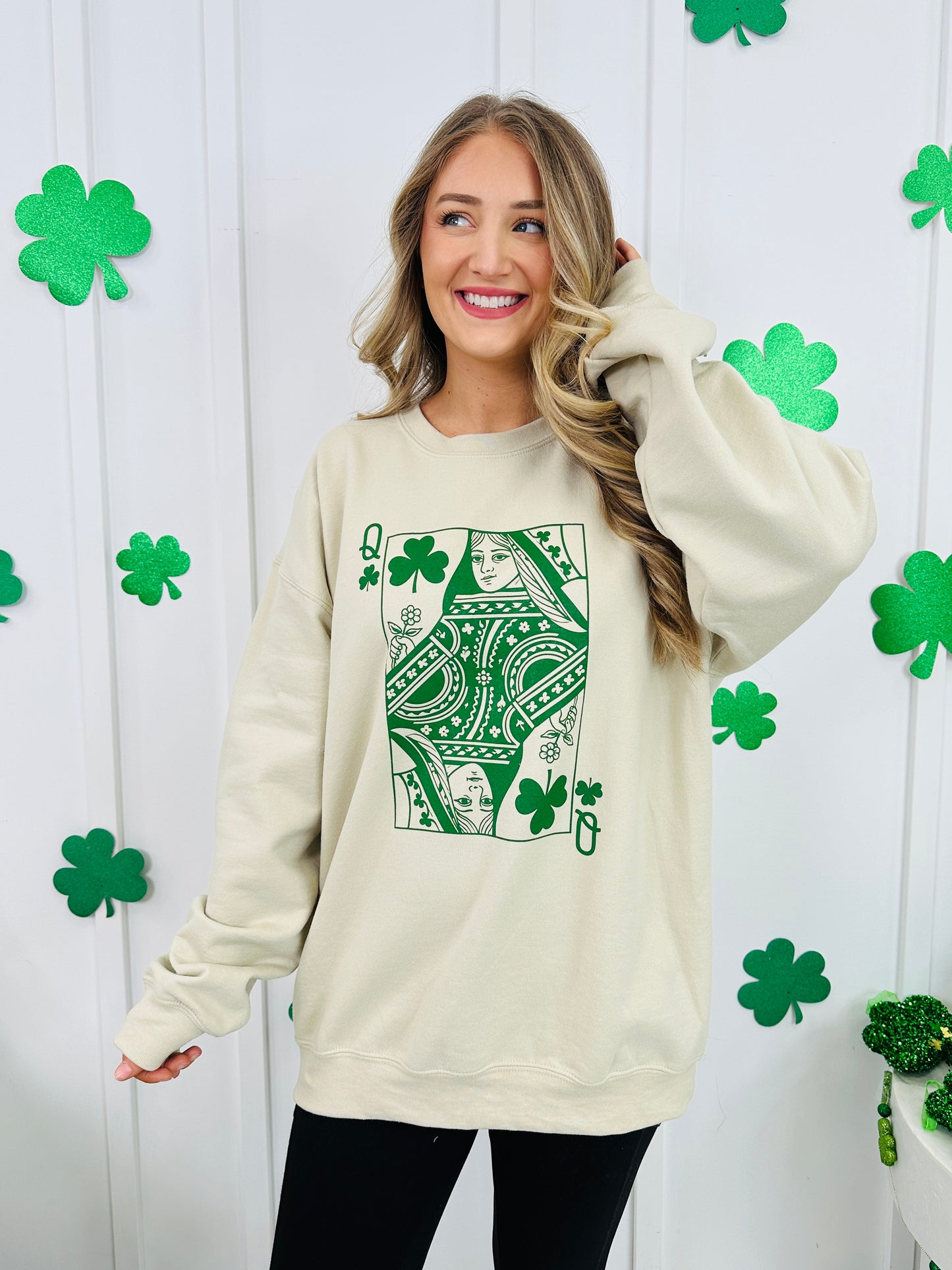 Lucky Clover Queen Graphic Crewneck Sweatshirt