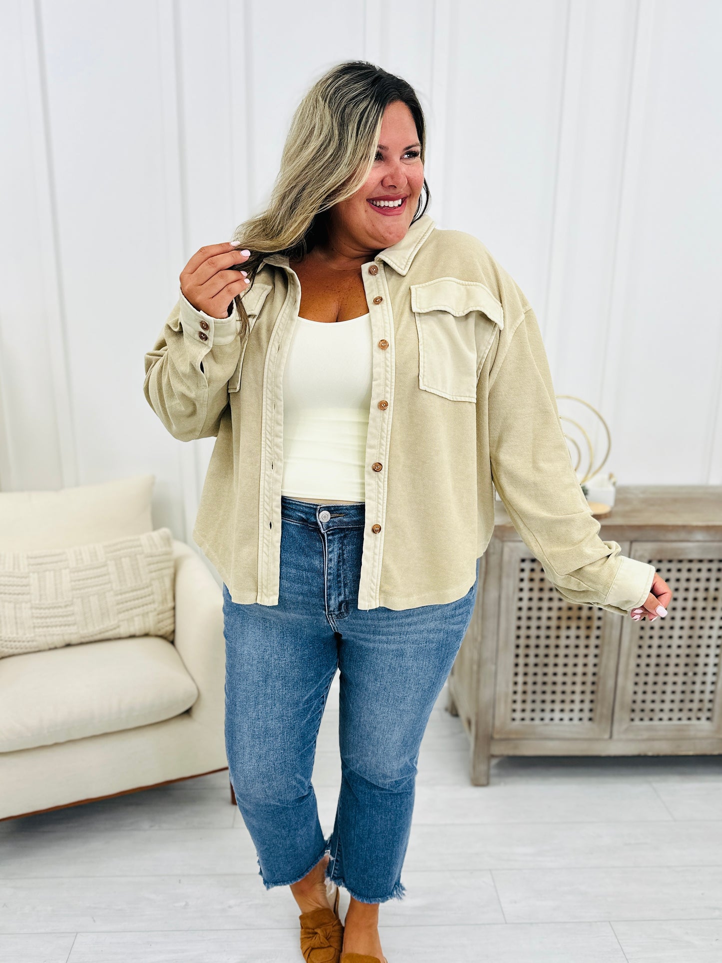 REG/CURVY MOCO Exclusive Trendy In Taupe Shacket