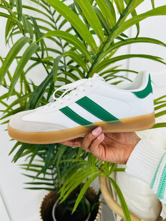 Lace Up And Go Sneakers In White/Green