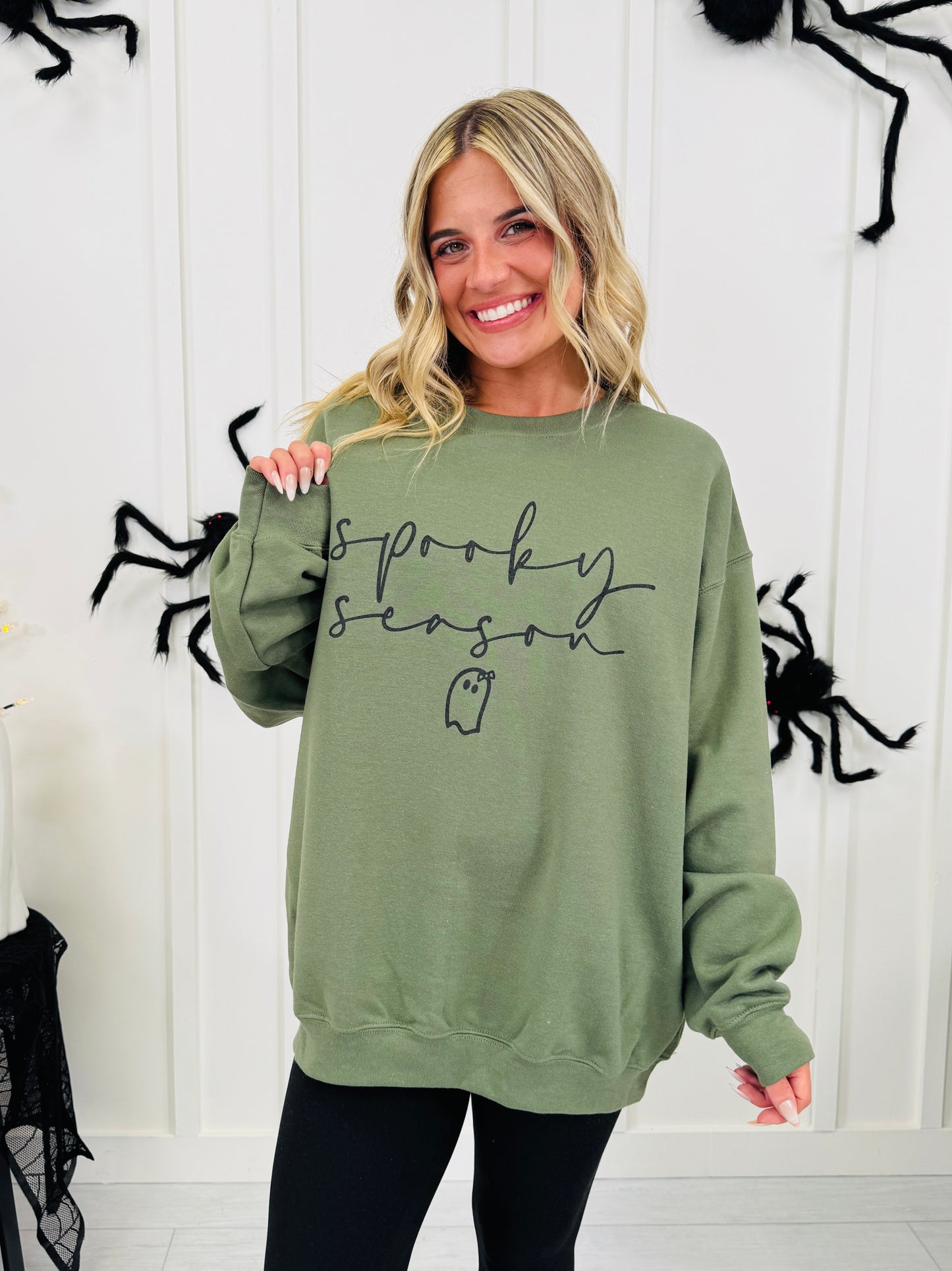 Spooky Season Graphic Crewneck Sweatshirt