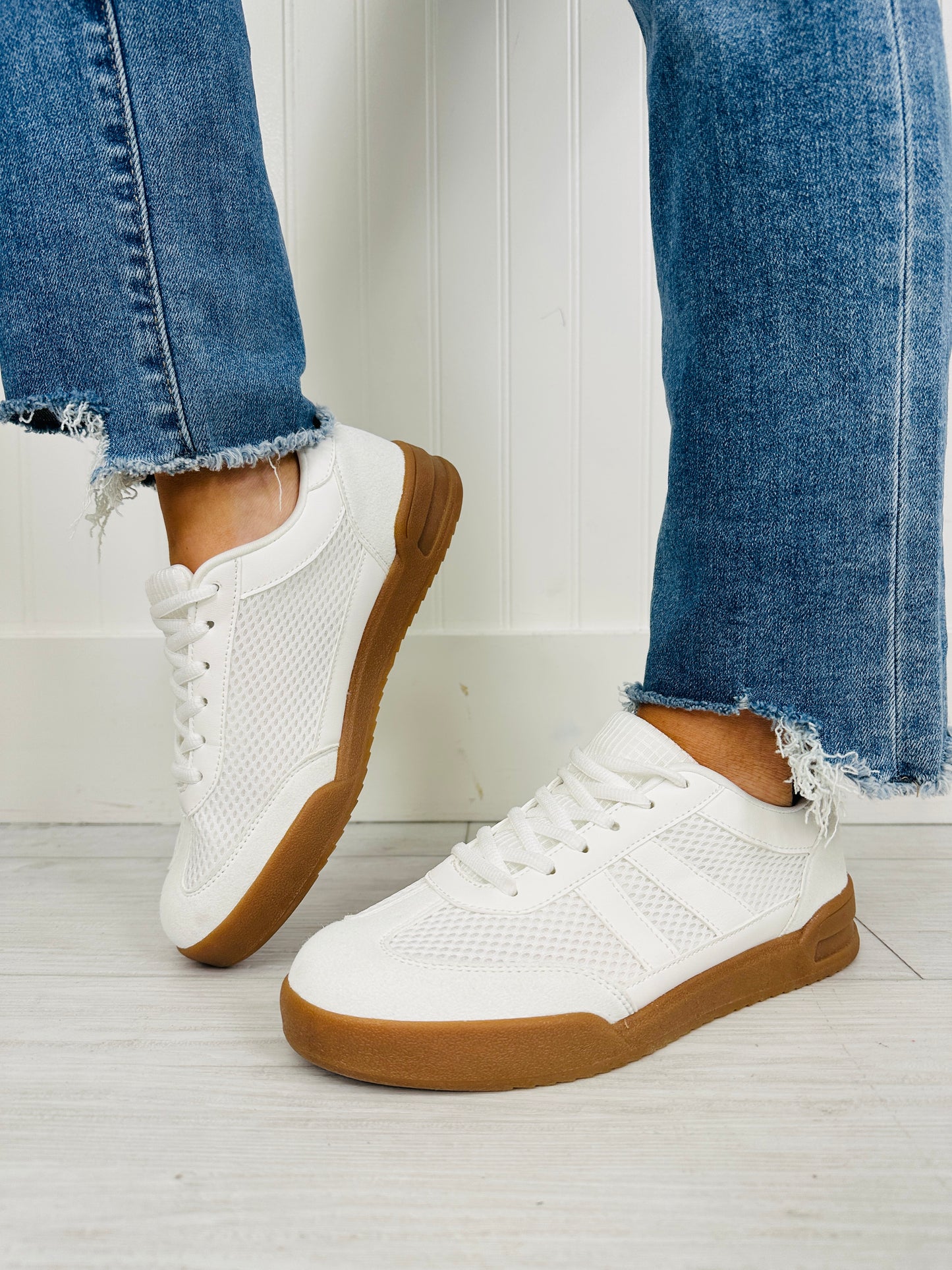 Harmony Blend Sneakers In White