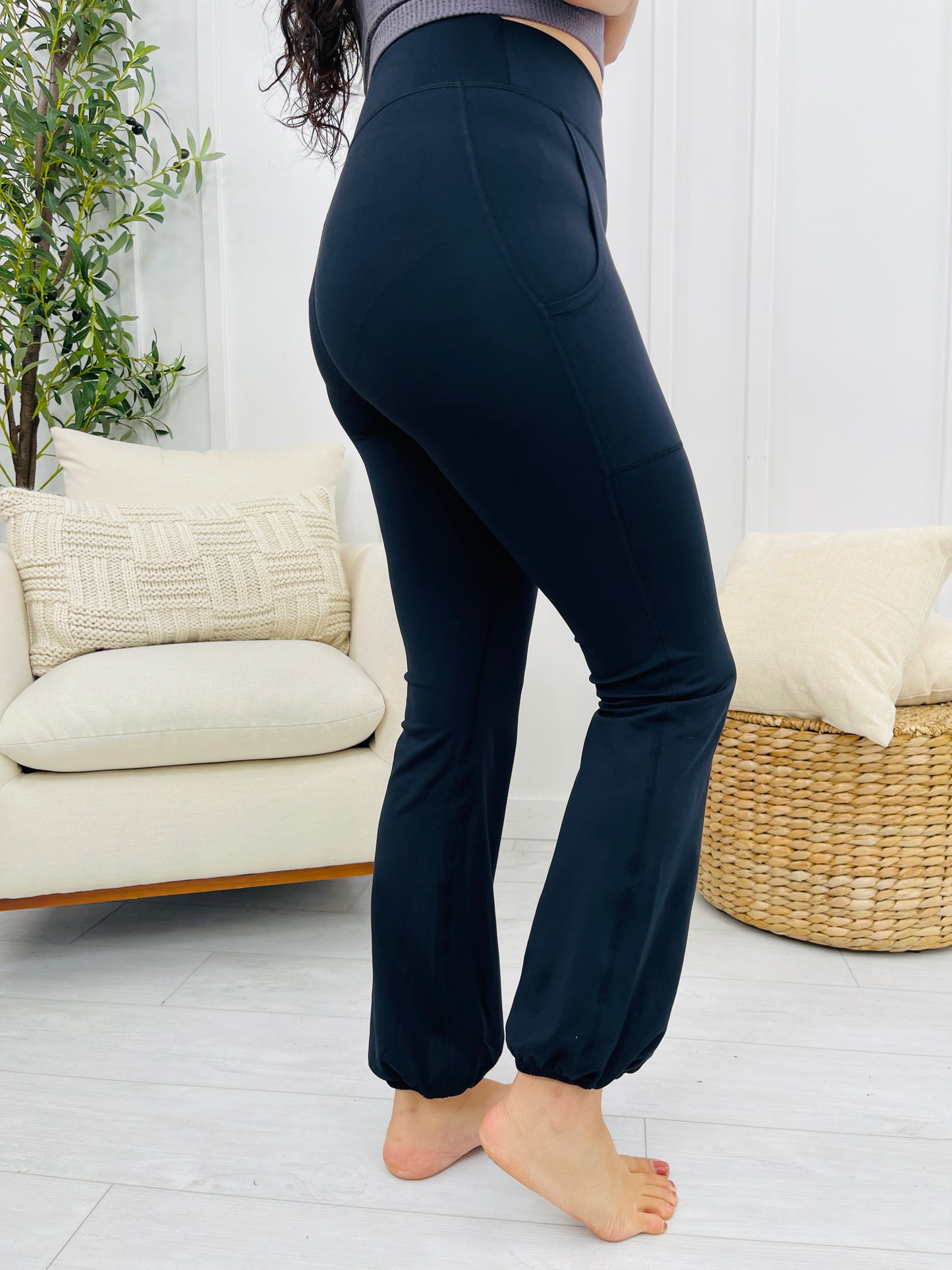 REG/CURVY Urban Flow Leggings- Multiple Colors!