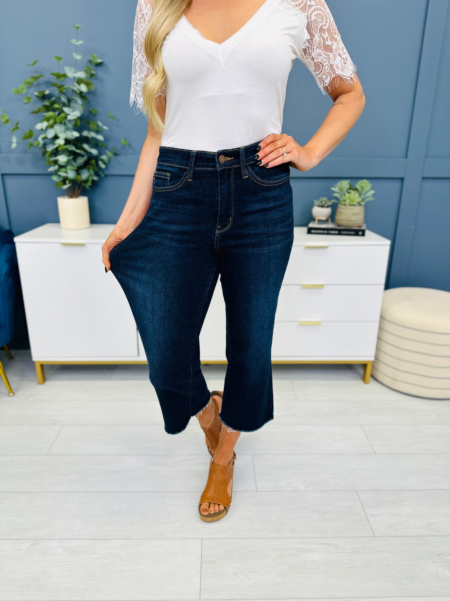 Judy Blue You Better Work It Wide Leg Jeans in Reg/Curvy