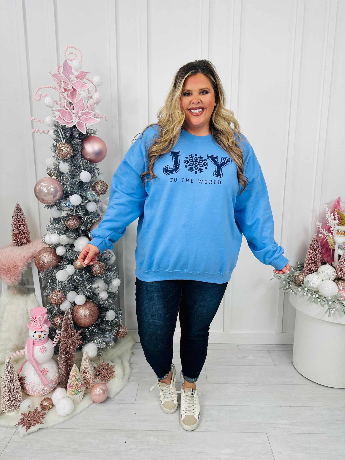 Joy to the World Graphic Crewneck Sweatshirt