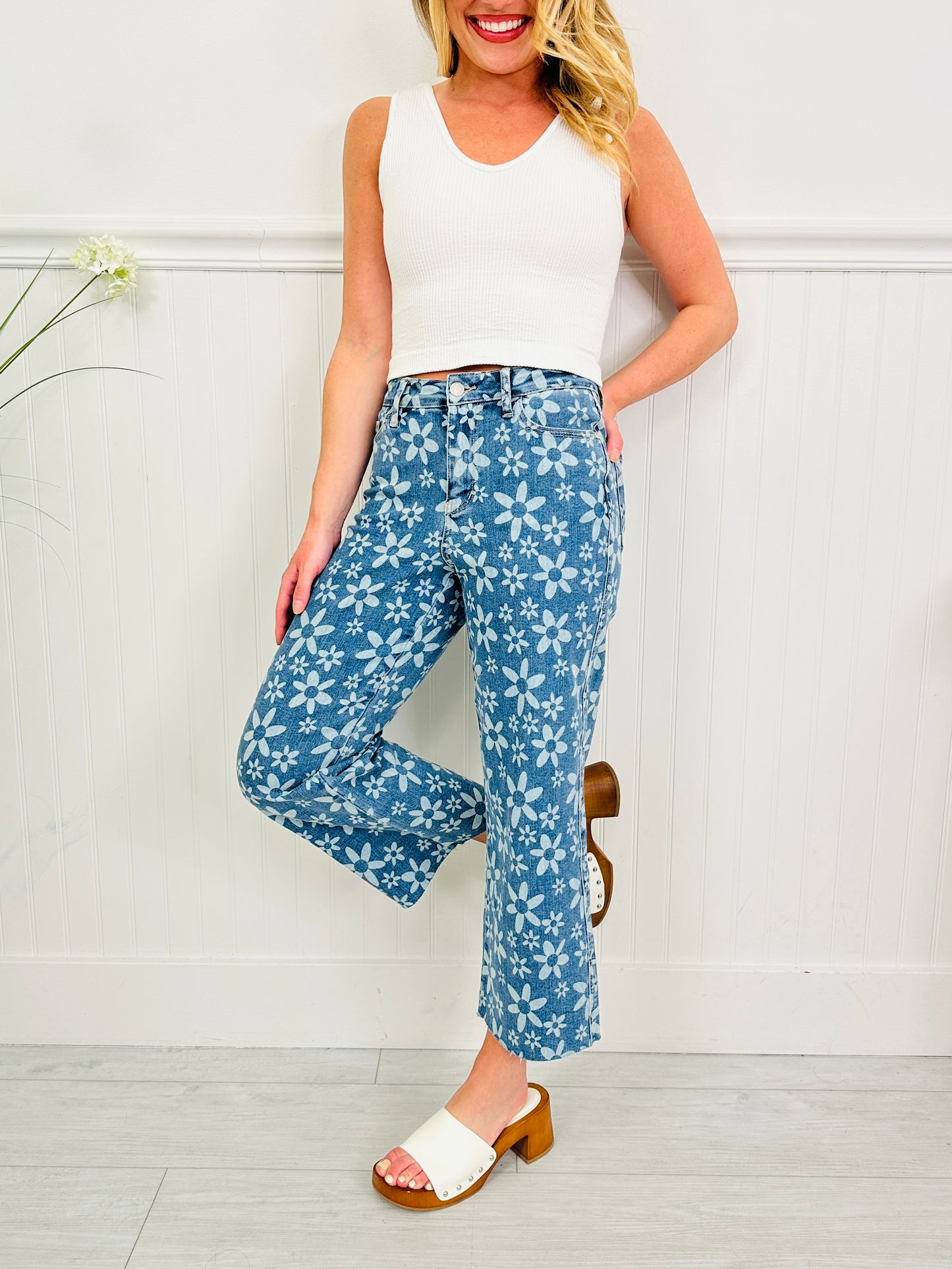 Judy Blue Daisy Daze Cropped Wide Leg Jeans