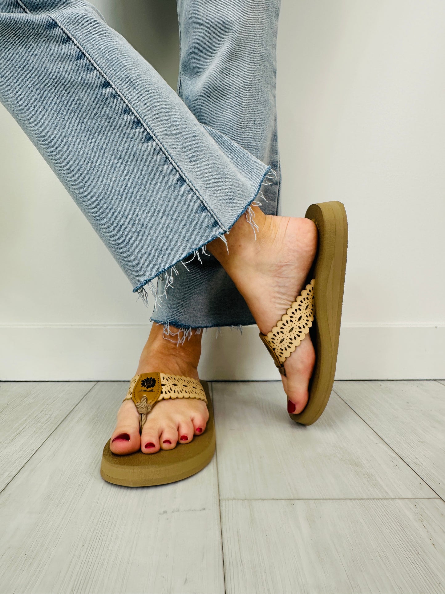 Seaside Keepsake Flip Flops In Natural